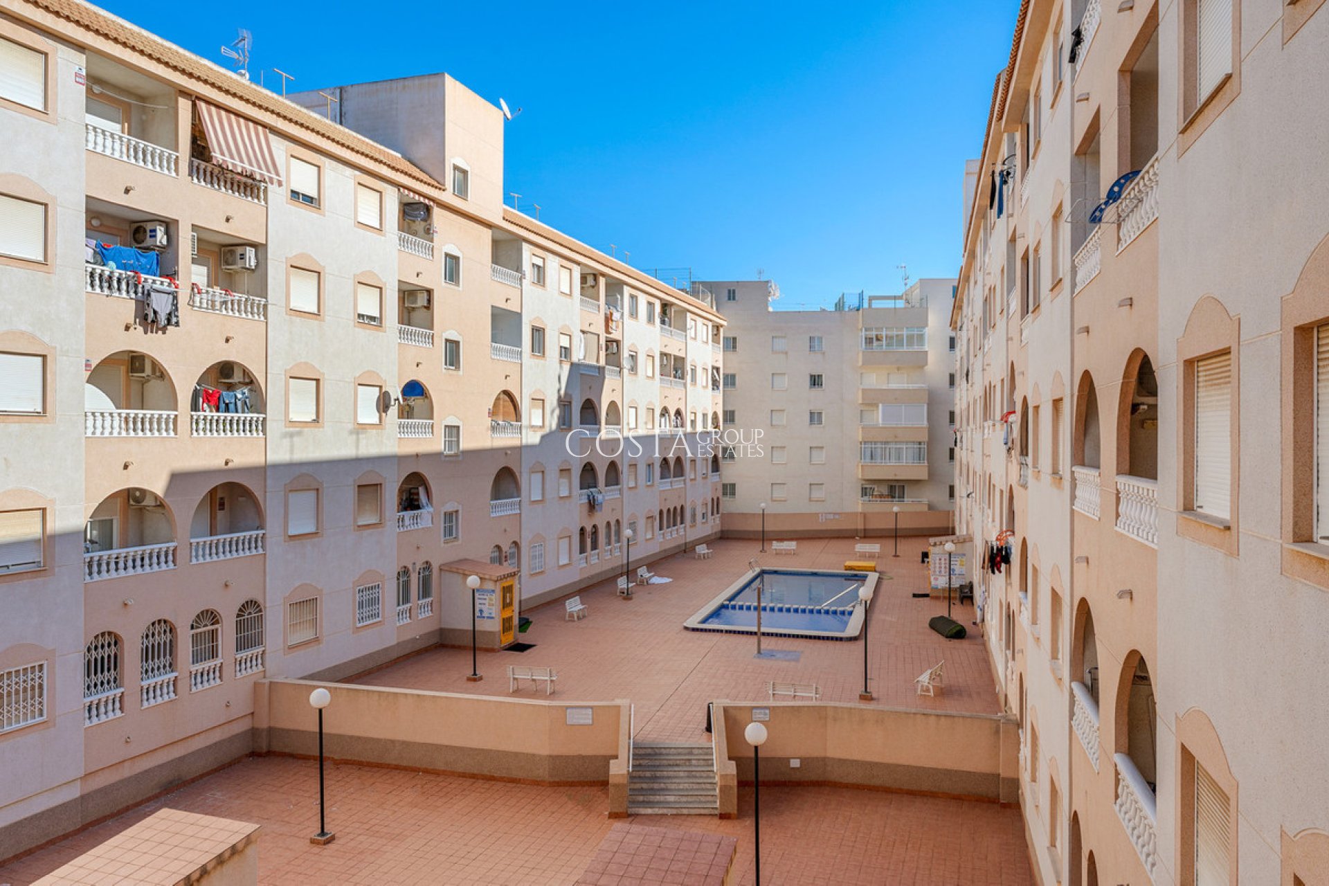 Resale - Apartments -
Torrevieja