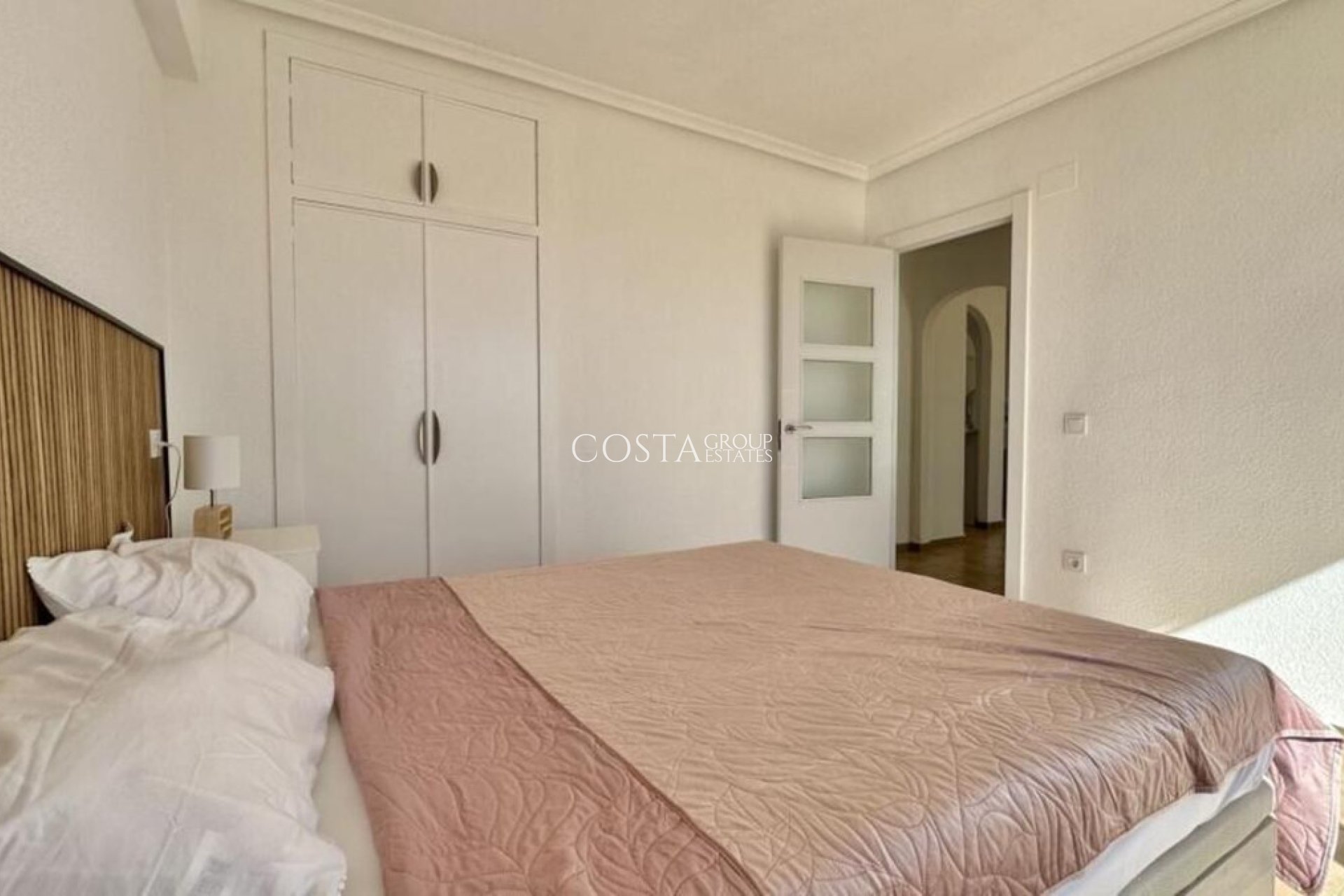 Resale - Apartments -
Torrevieja