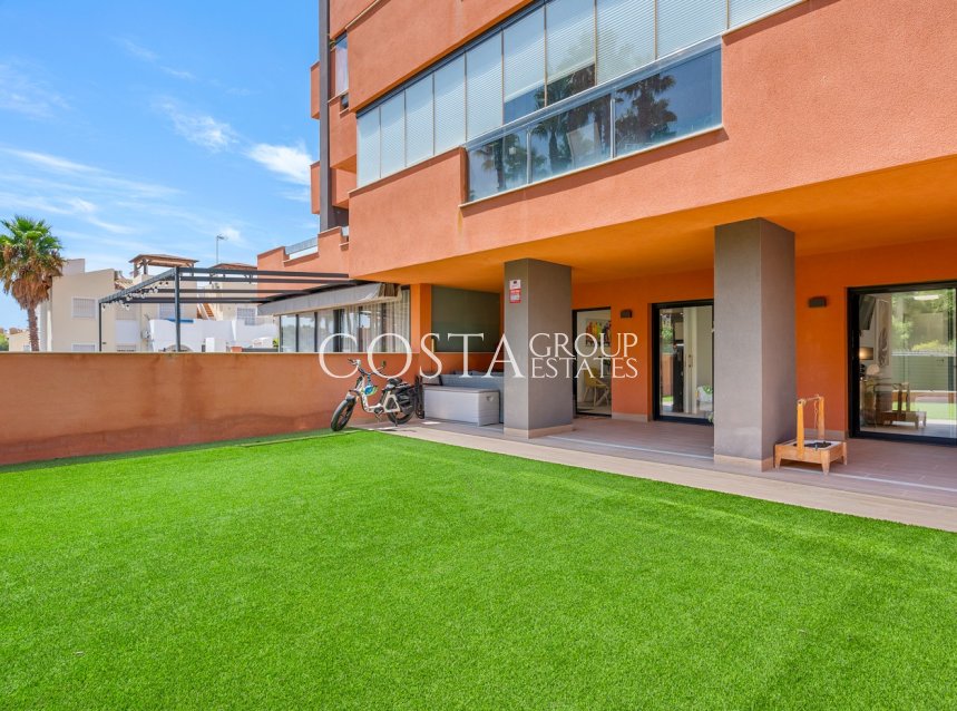 Resale - Apartments -
Villamartín - Lomas del Golf