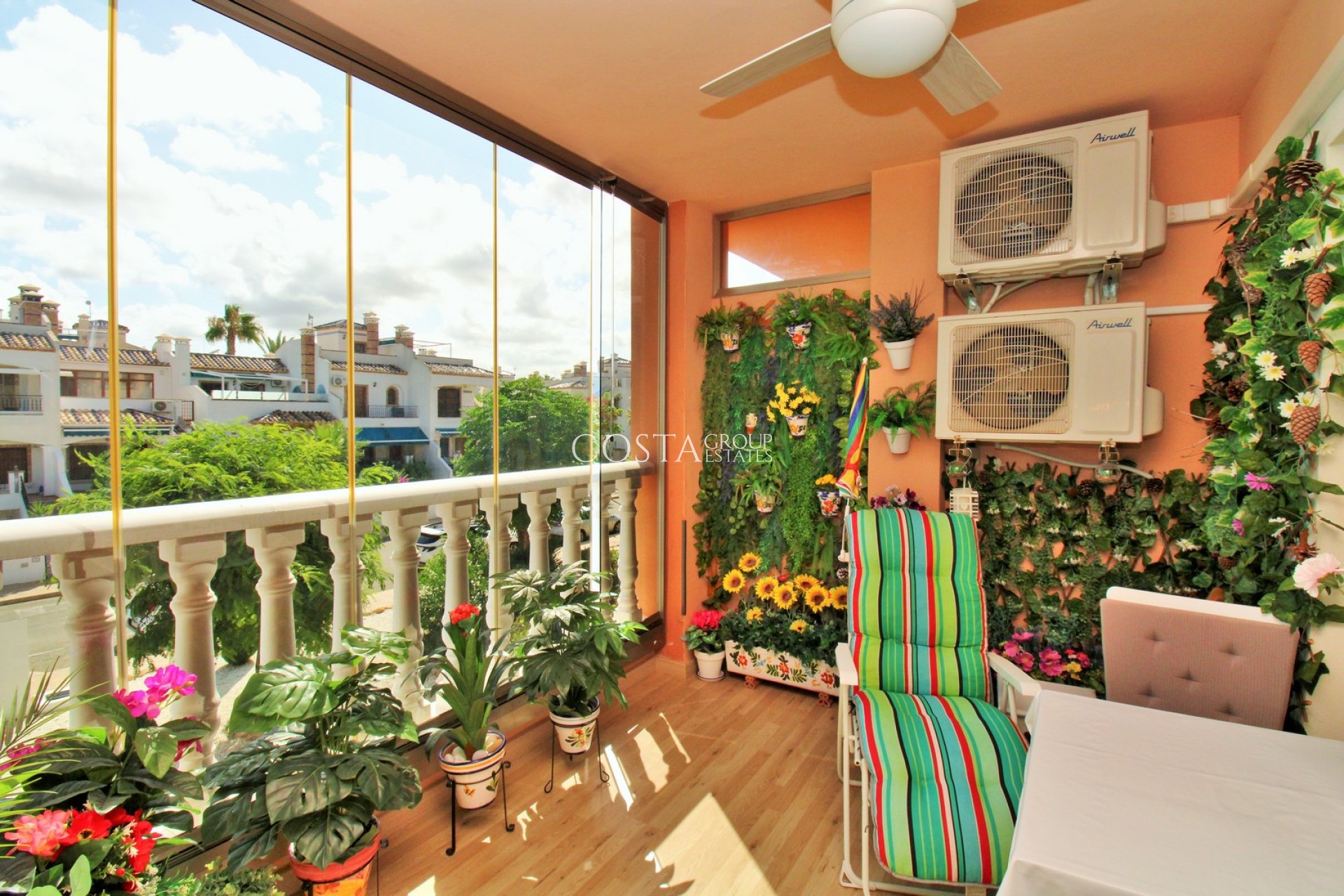 Resale - Apartments -
Villamartín - PAU 8