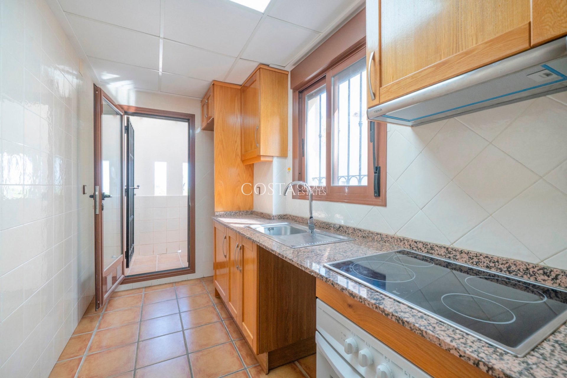 Resale - House -
Algorfa - Algorfa Centro