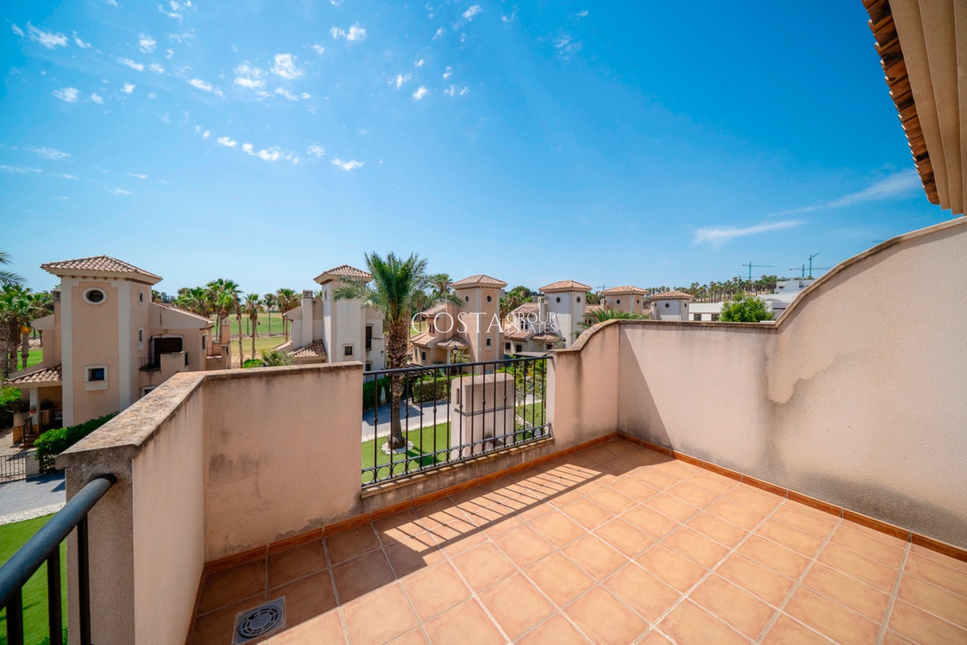 Resale - House -
Algorfa - Algorfa Centro