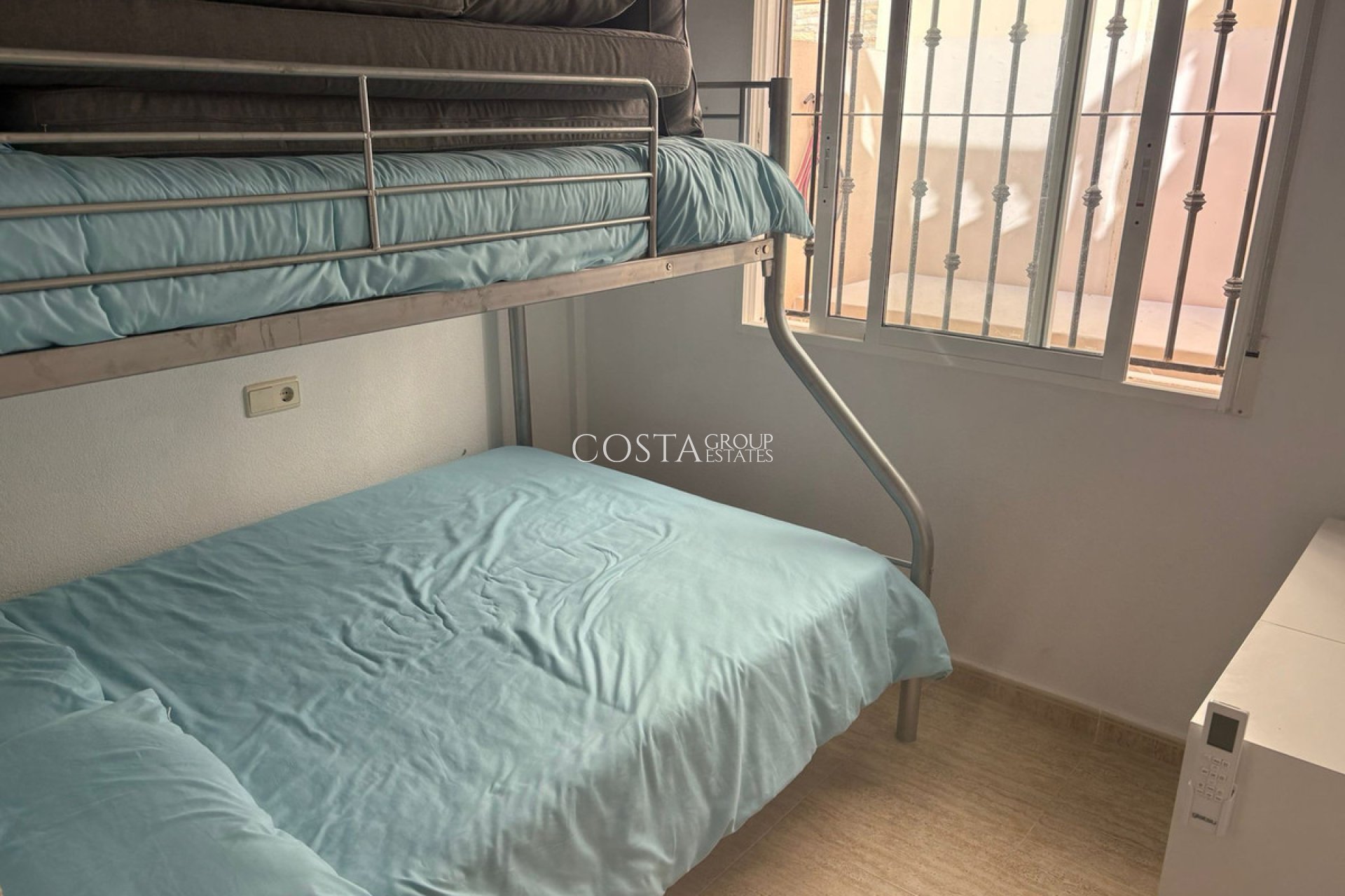 Resale - House -
Algorfa - Algorfa Centro