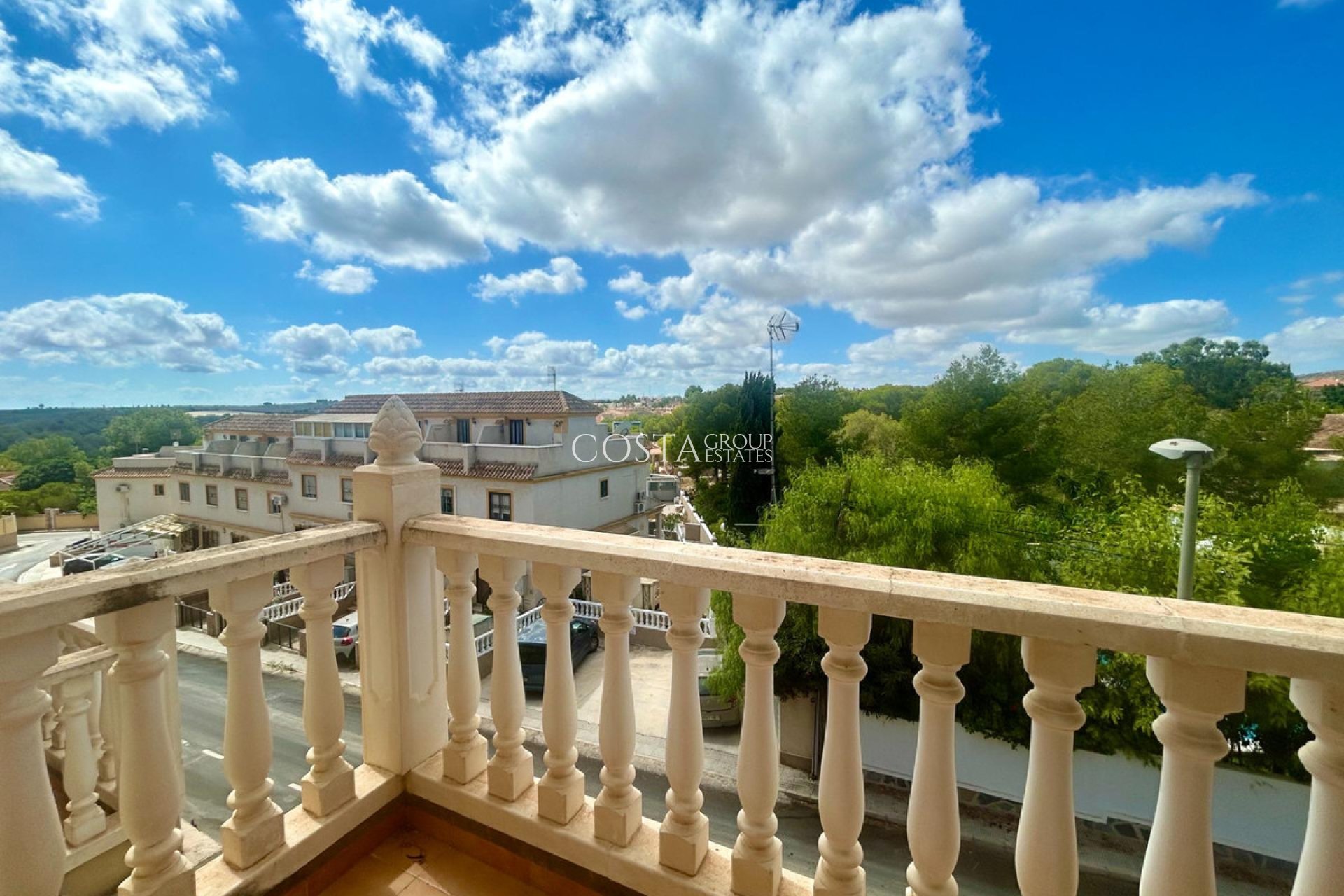 Resale - House -
Algorfa - Montemar