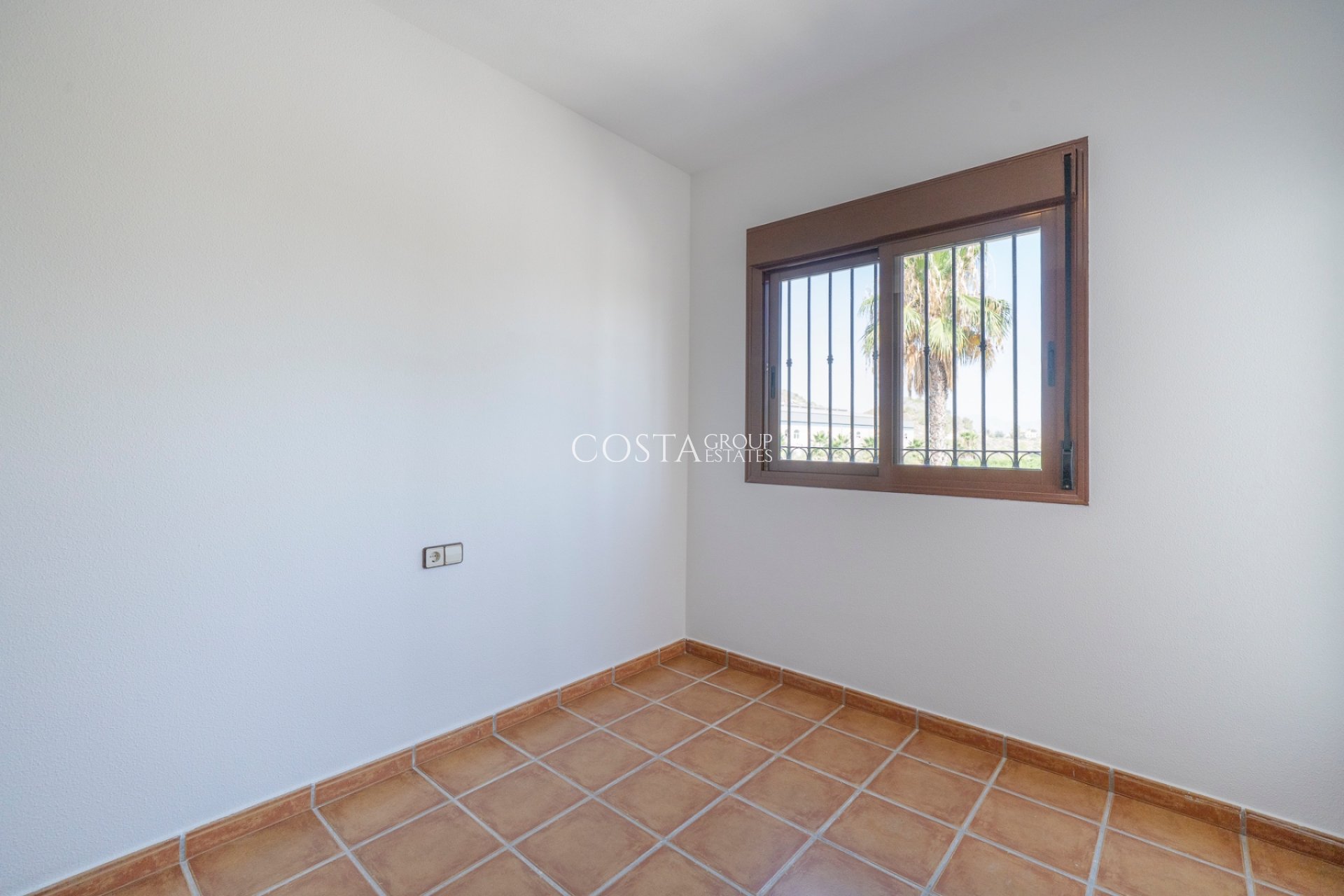 Resale - House -
Algorfa