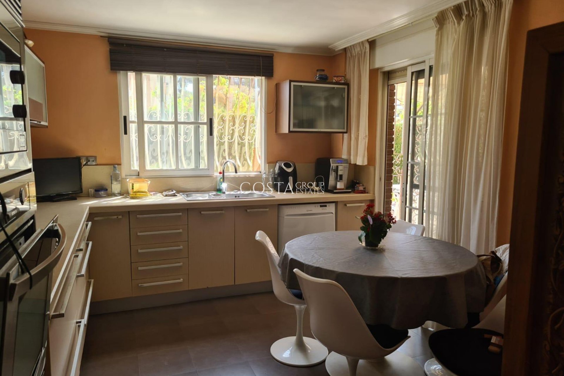 Resale - House -
Alicante - Alicante Centro