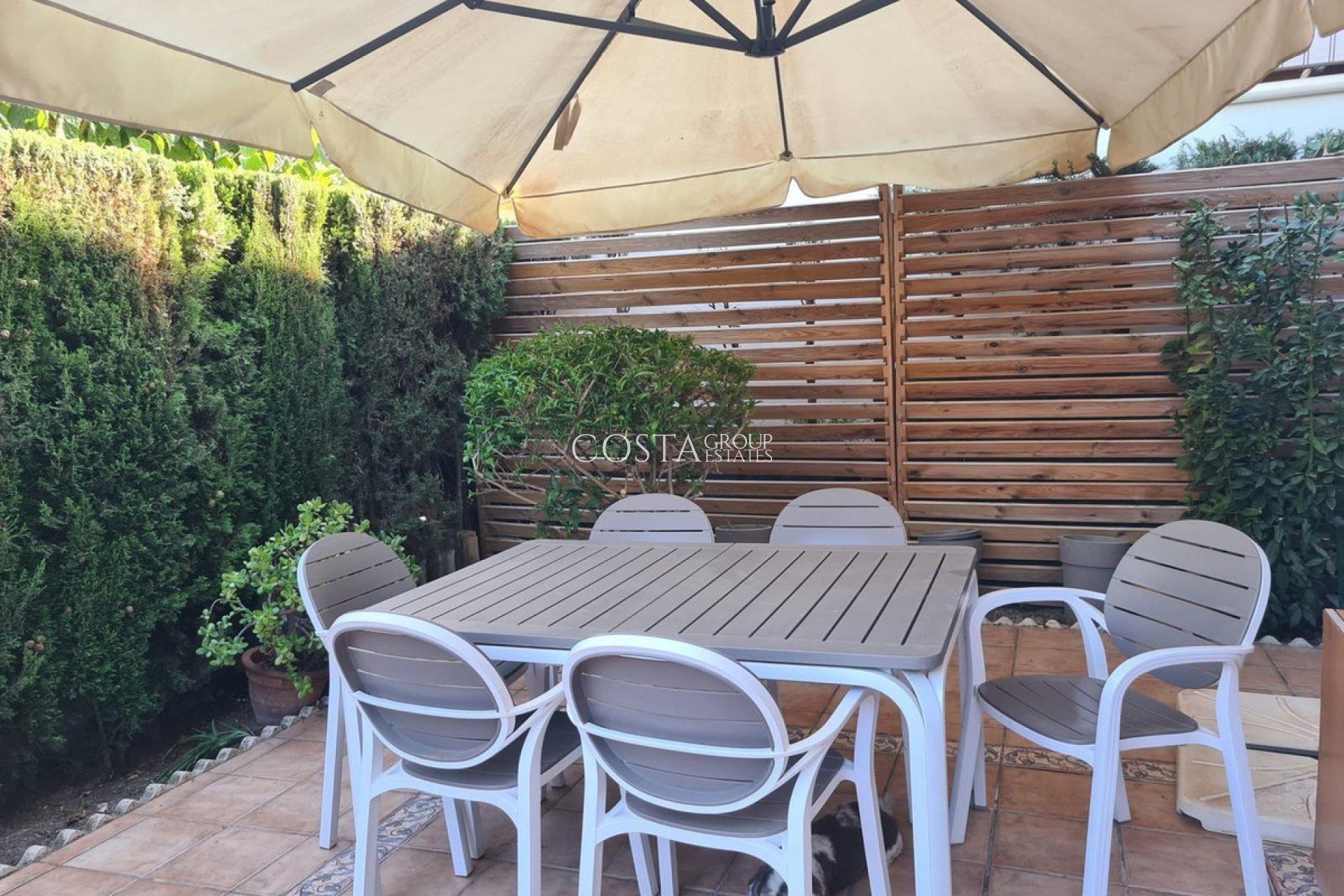 Resale - House -
Alicante - Alicante Centro