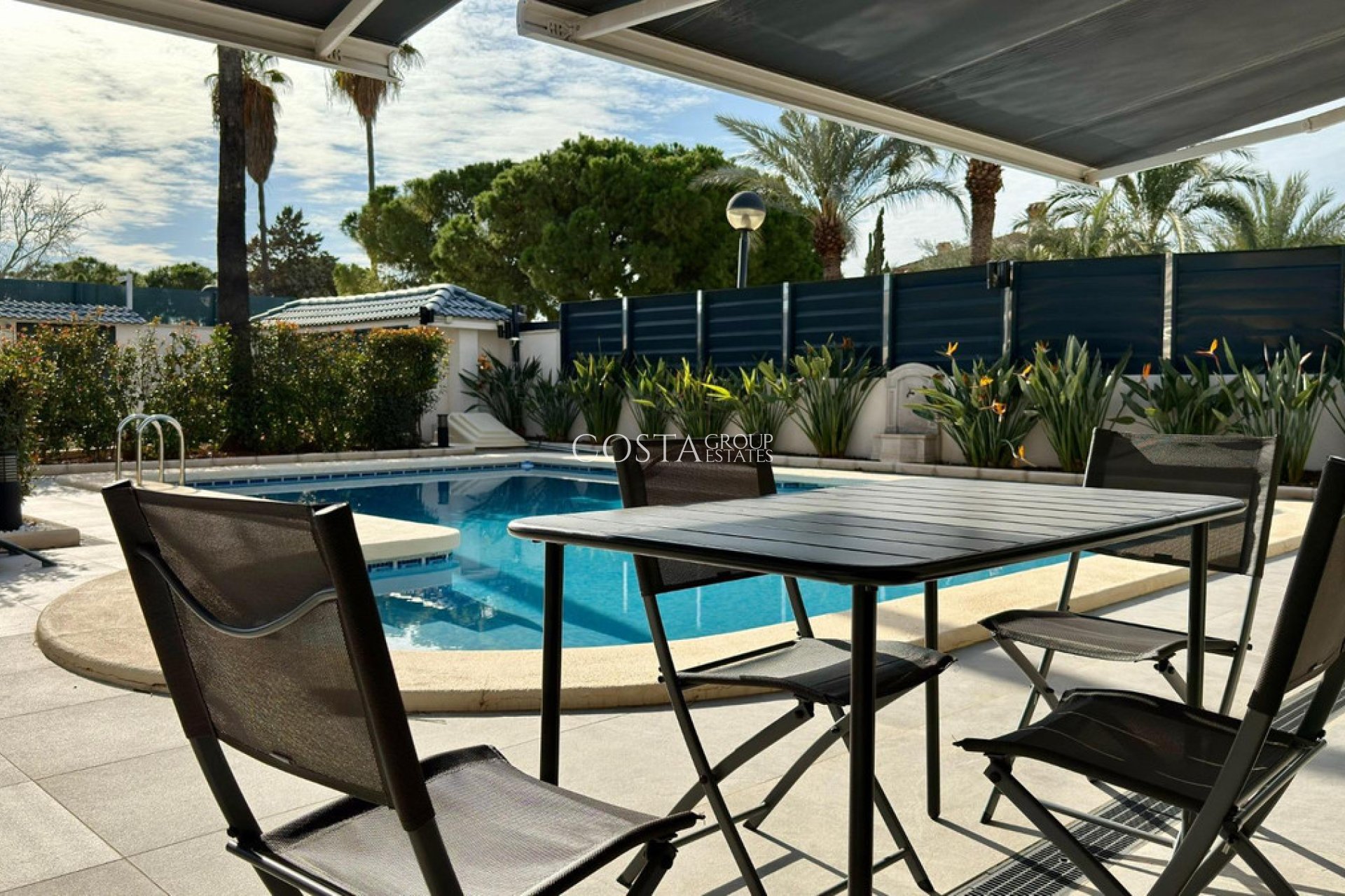 Resale - House -
Alicante - Alicante Centro