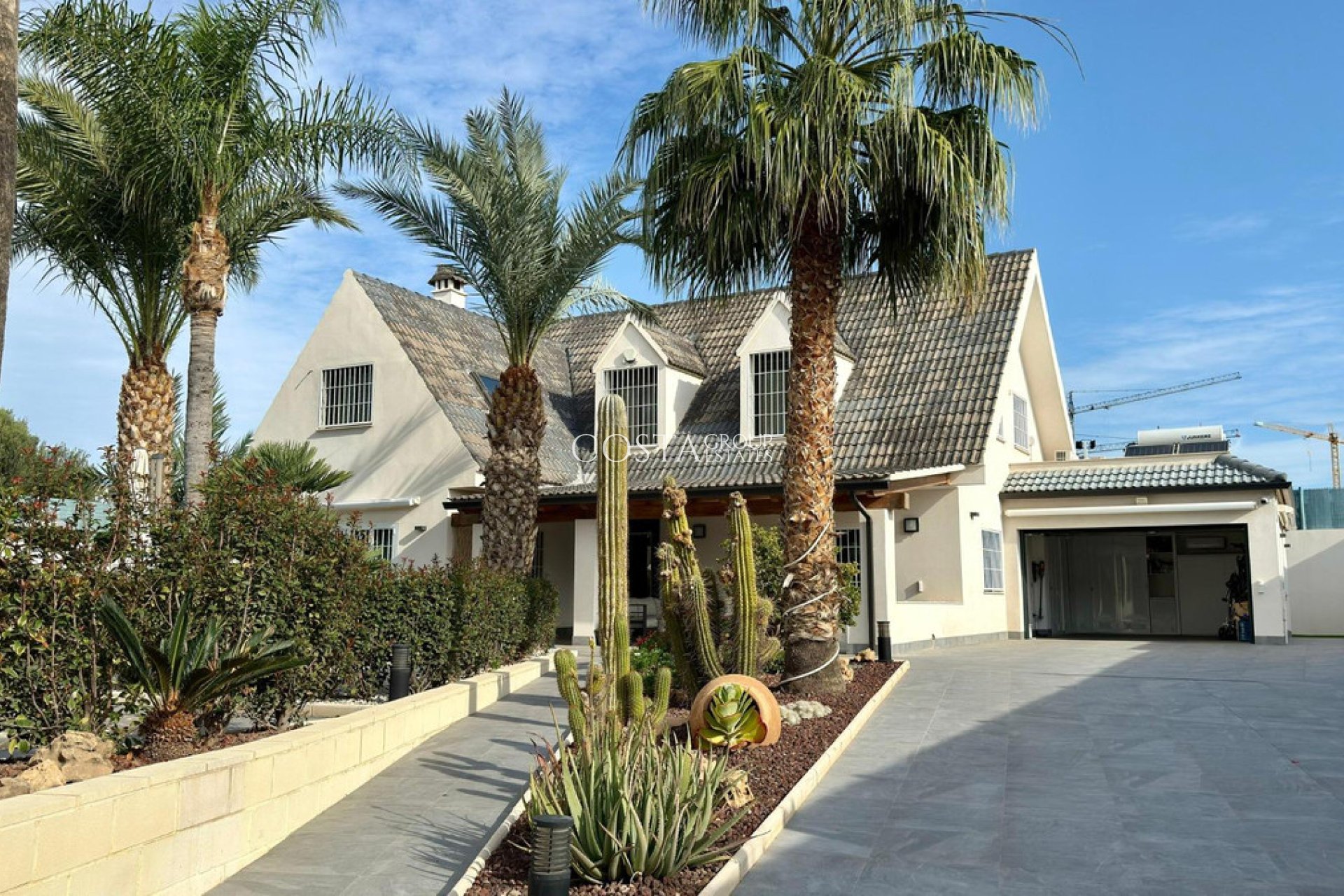 Resale - House -
Alicante - Alicante Centro