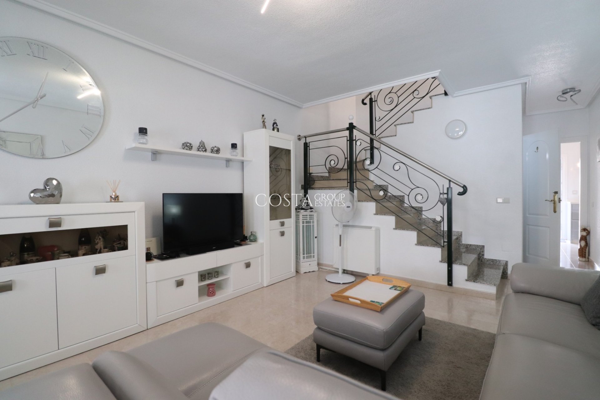 Resale - House -
Benijofar - Monte Azul