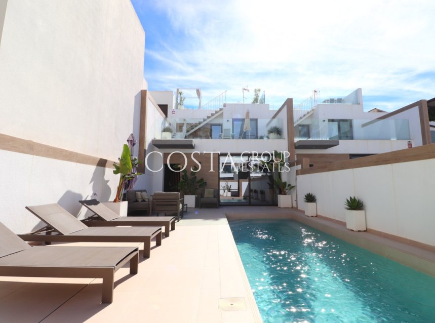 Resale - House -
Benijofar