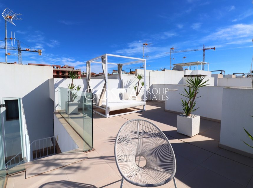 Resale - House -
Benijofar