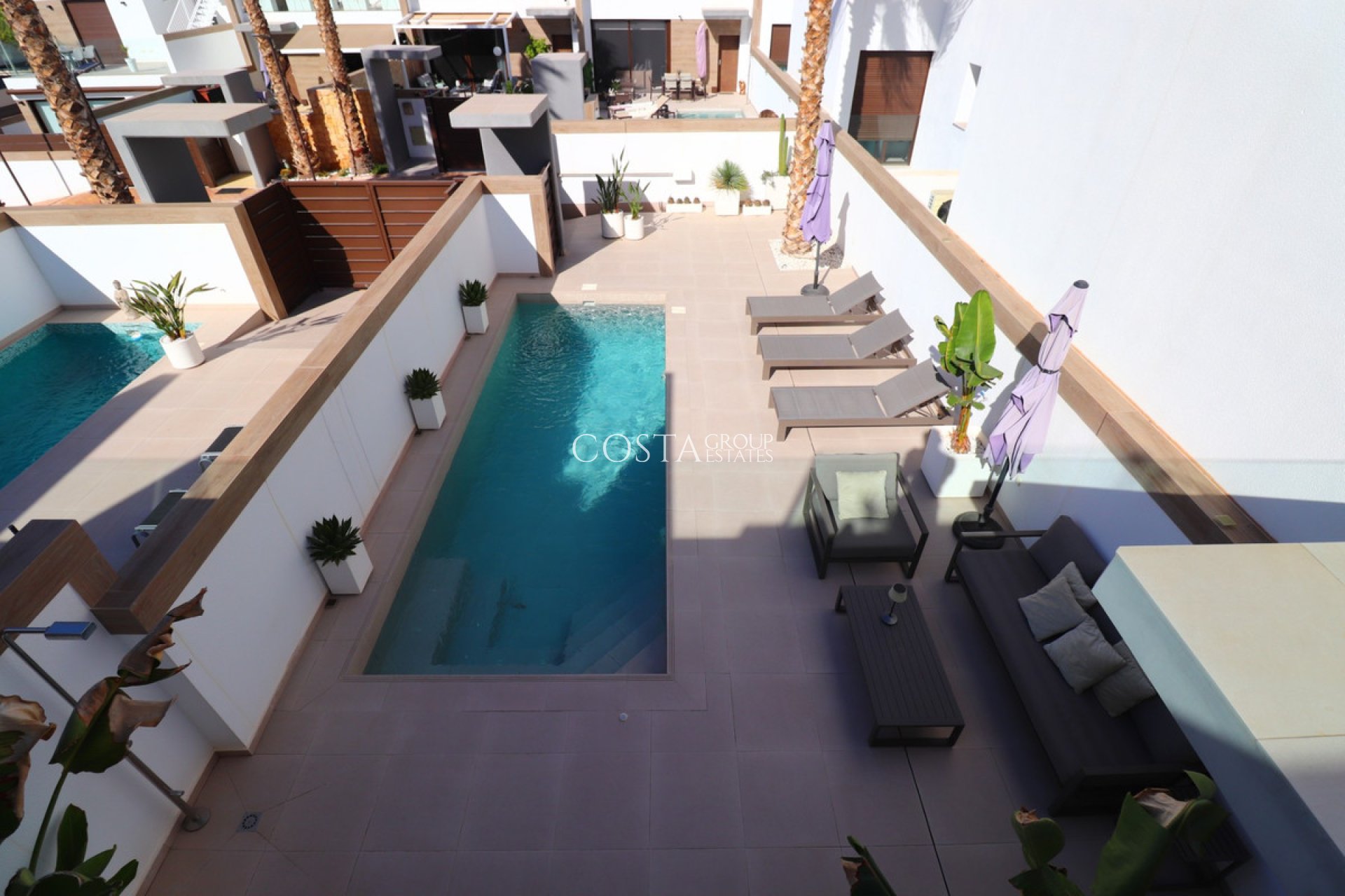 Resale - House -
Benijofar