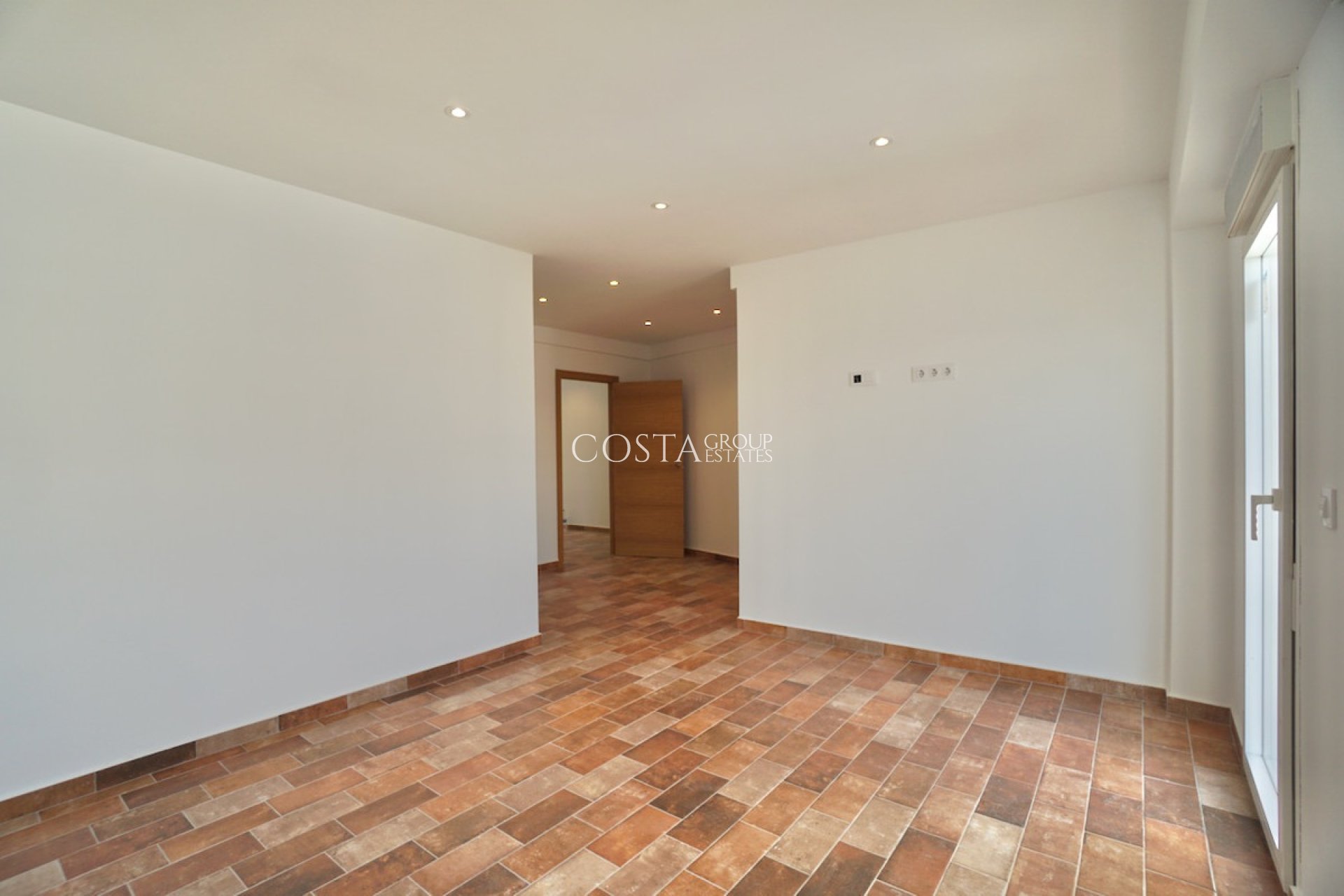 Resale - House -
Benitachell - Benitachell Centro