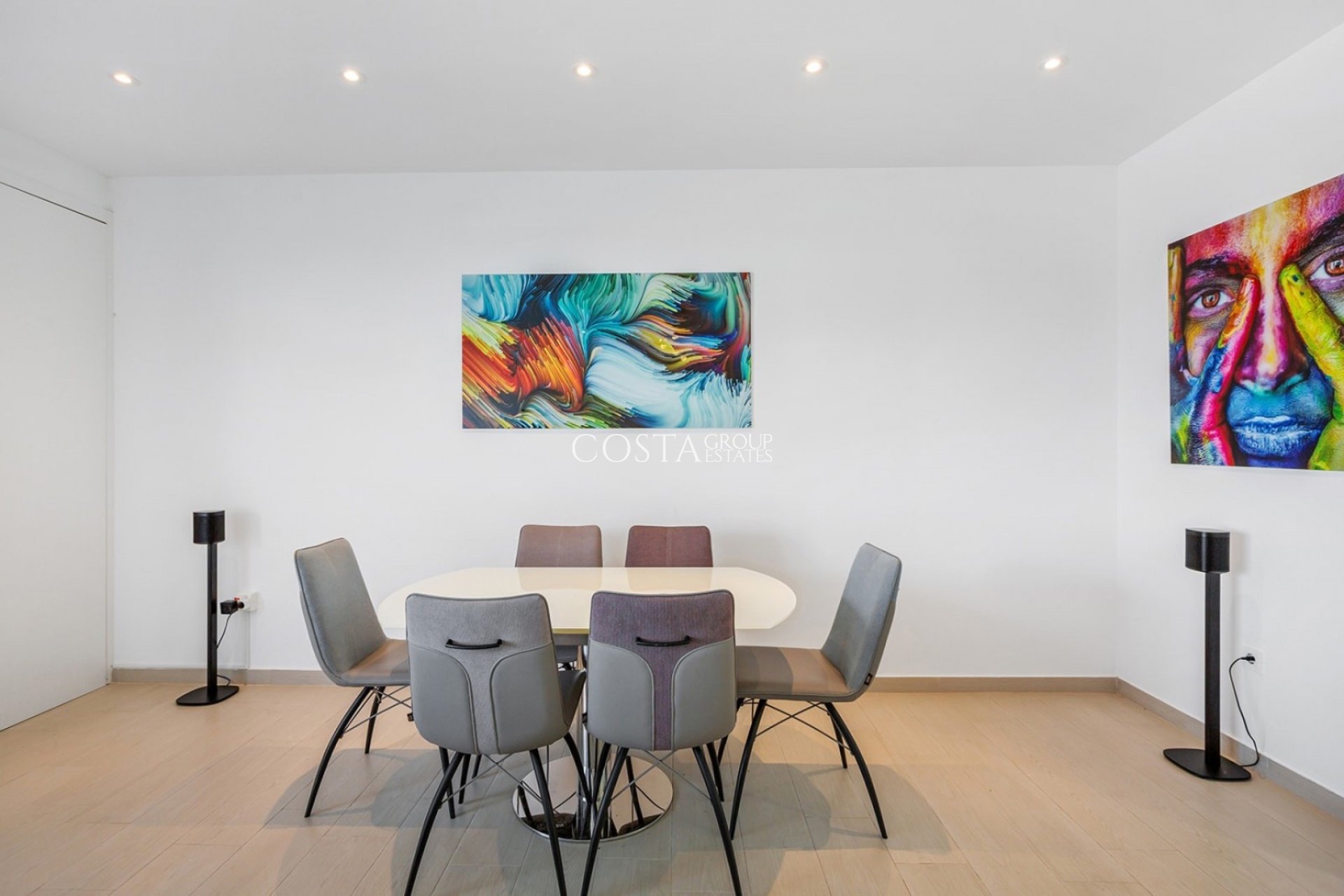 Resale - House -
Ciudad Quesada - Costa Blanca