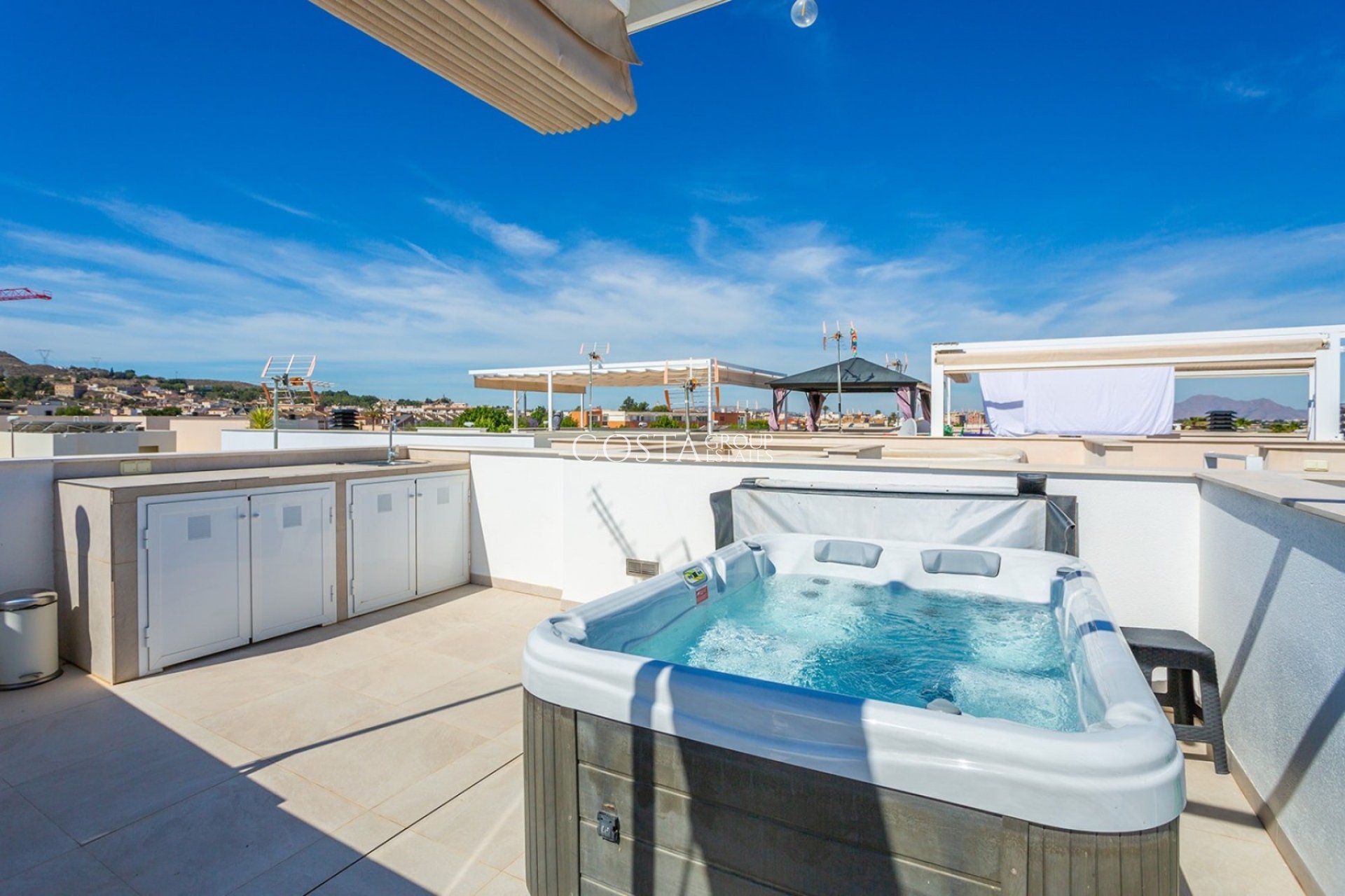 Resale - House -
Ciudad Quesada - Costa Blanca