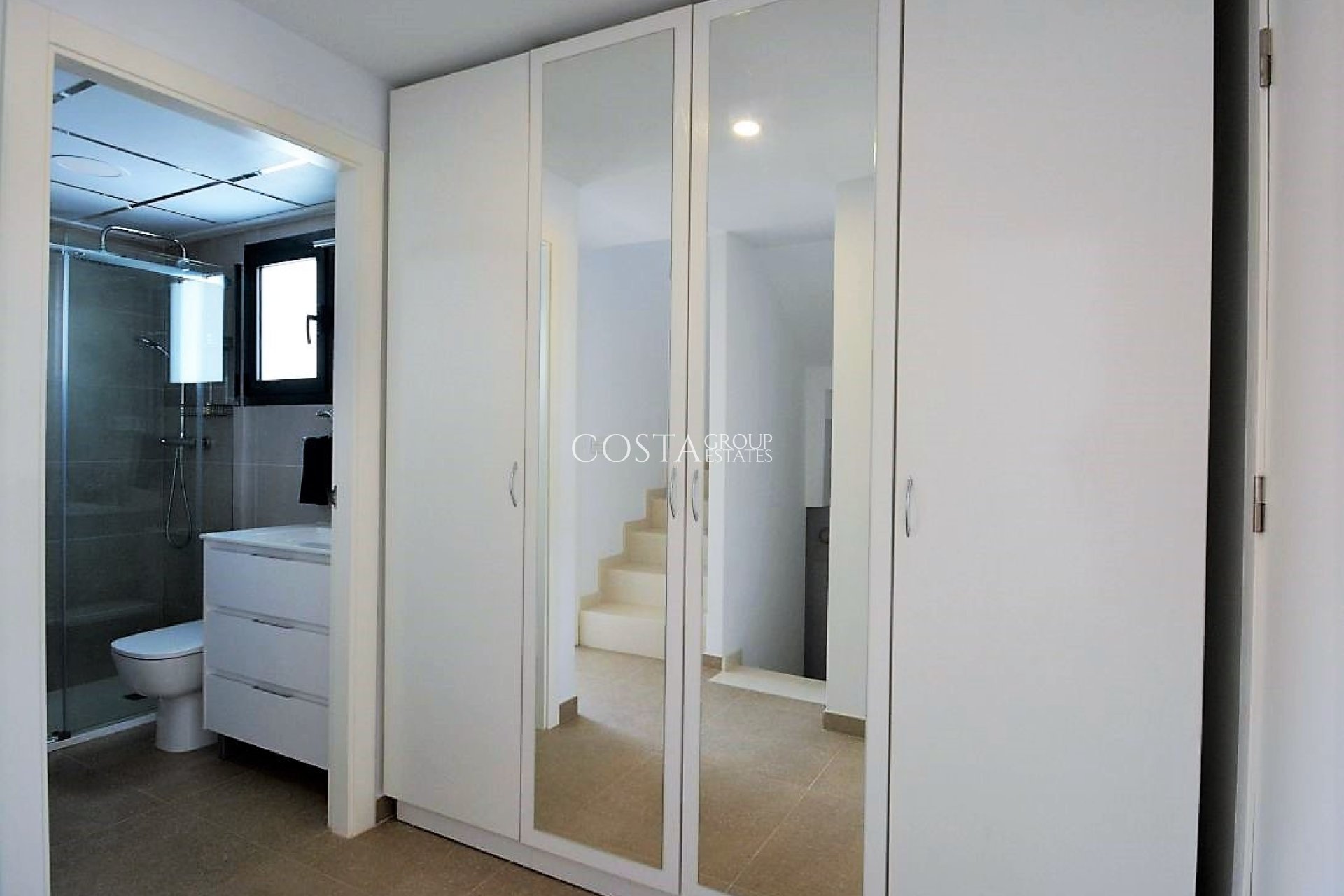 Resale - House -
Guardamar del Segura - Guardamar del Segura Centro