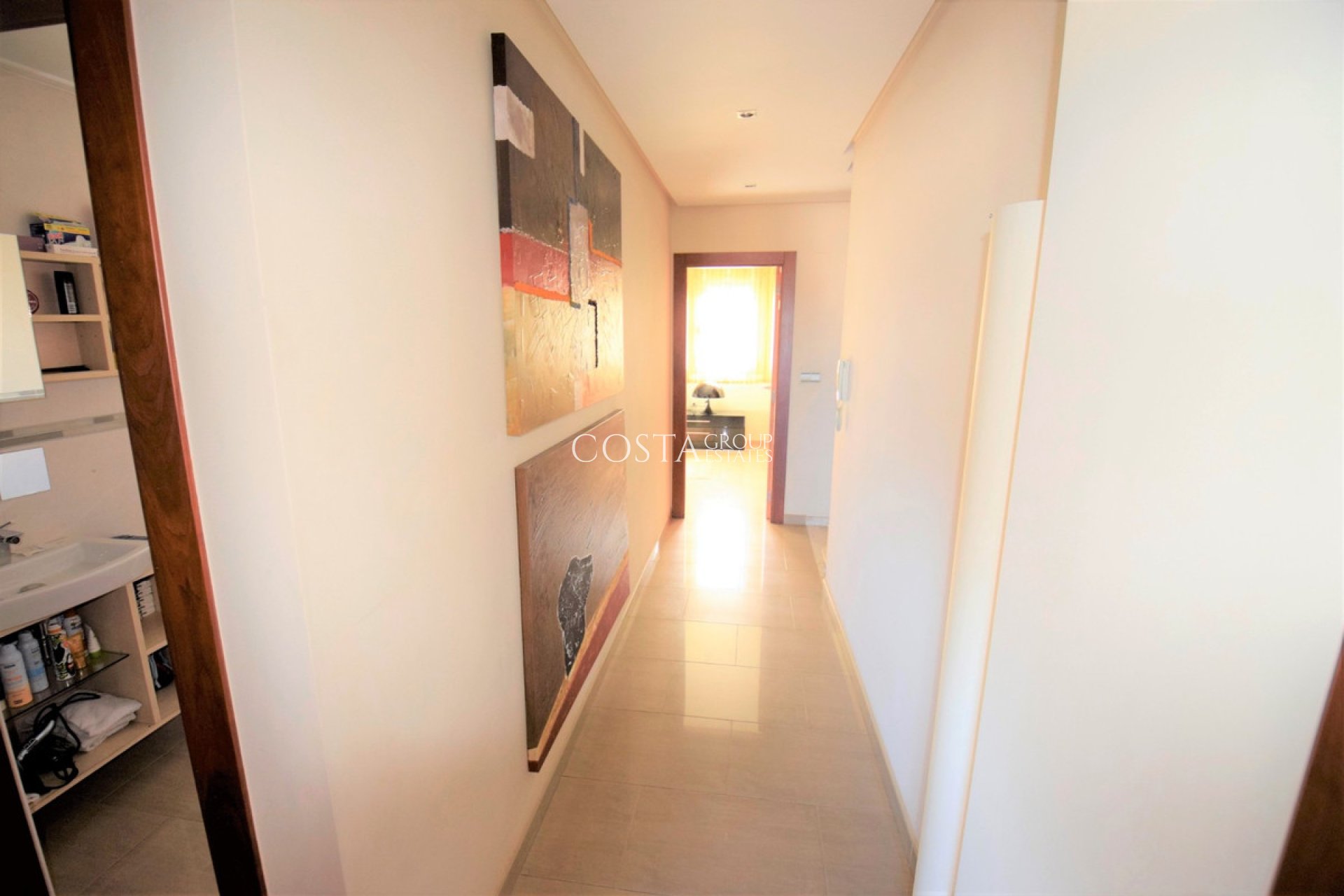 Resale - House -
Guardamar del Segura - Guardamar del Segura Centro