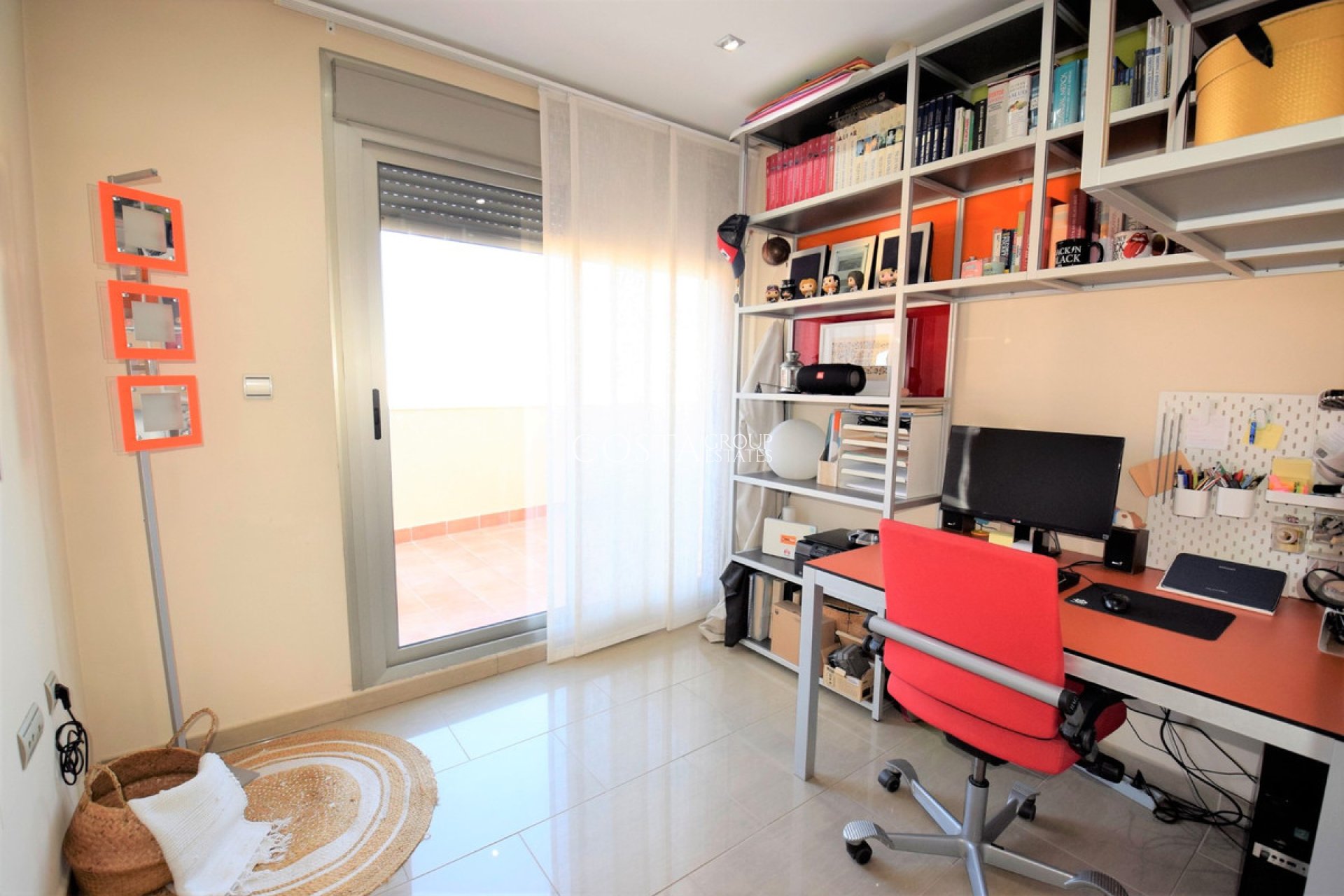 Resale - House -
Guardamar del Segura - Guardamar del Segura Centro