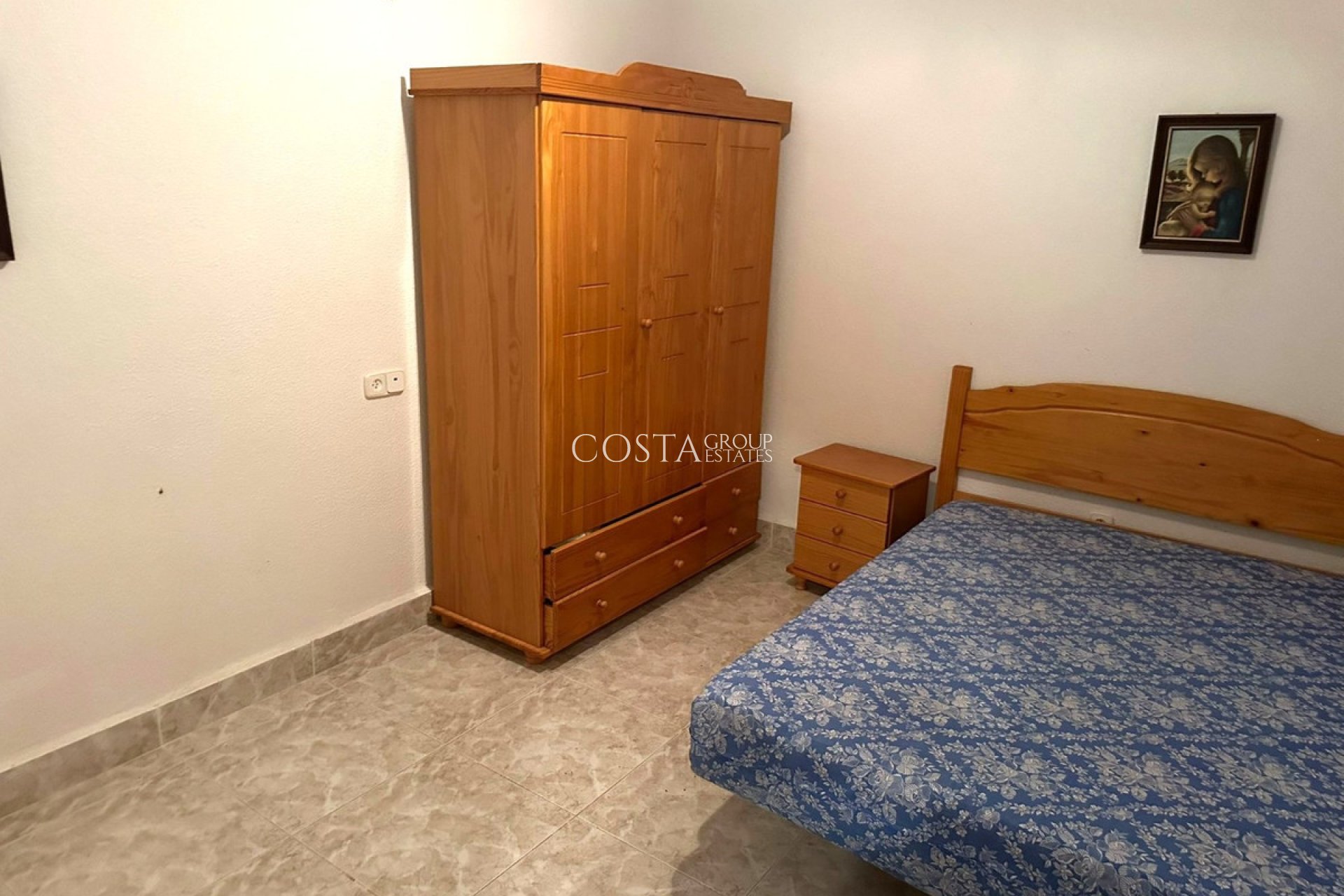 Resale - House -
Guardamar del Segura - Guardamar del Segura Centro