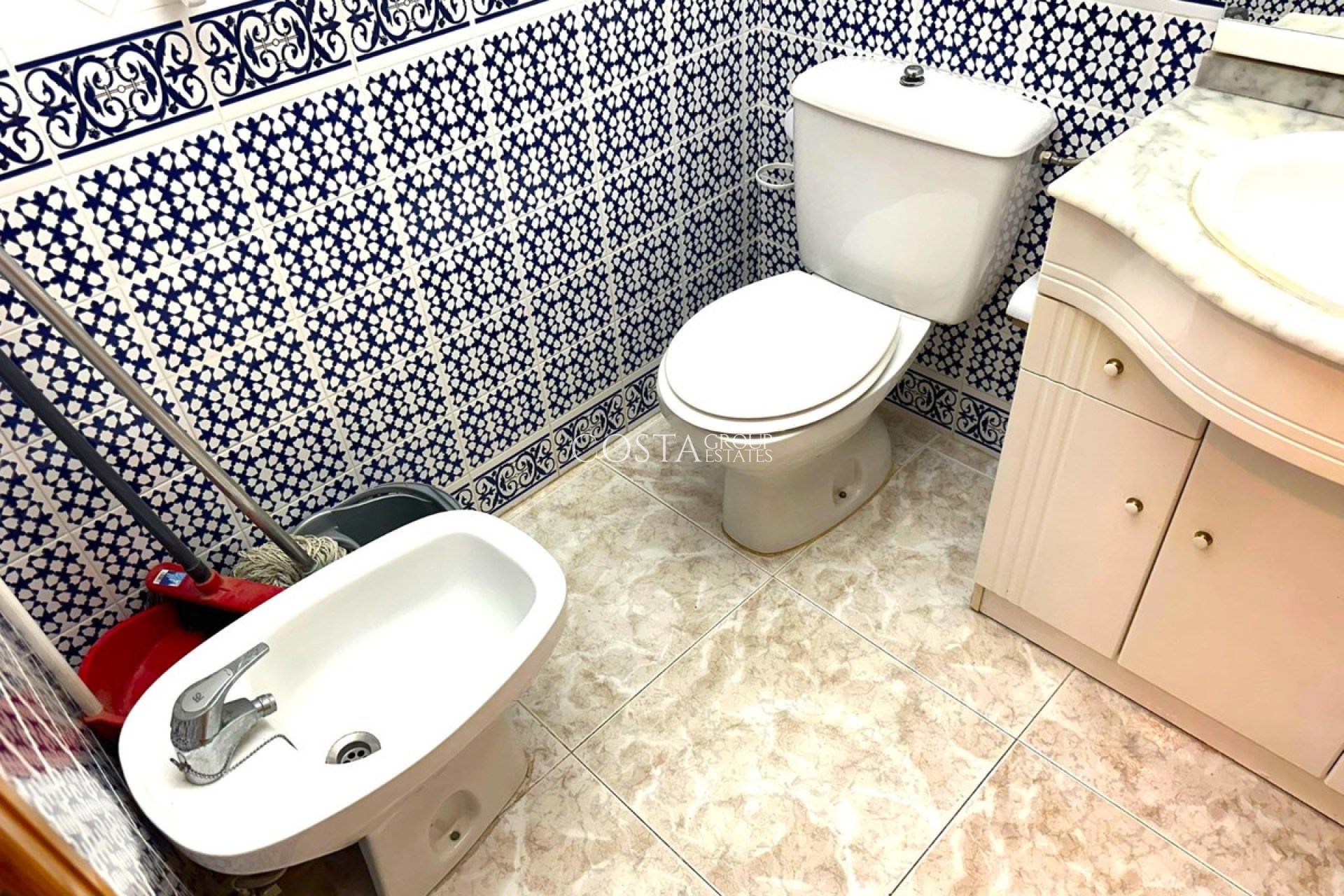 Resale - House -
Guardamar del Segura - Guardamar del Segura Centro