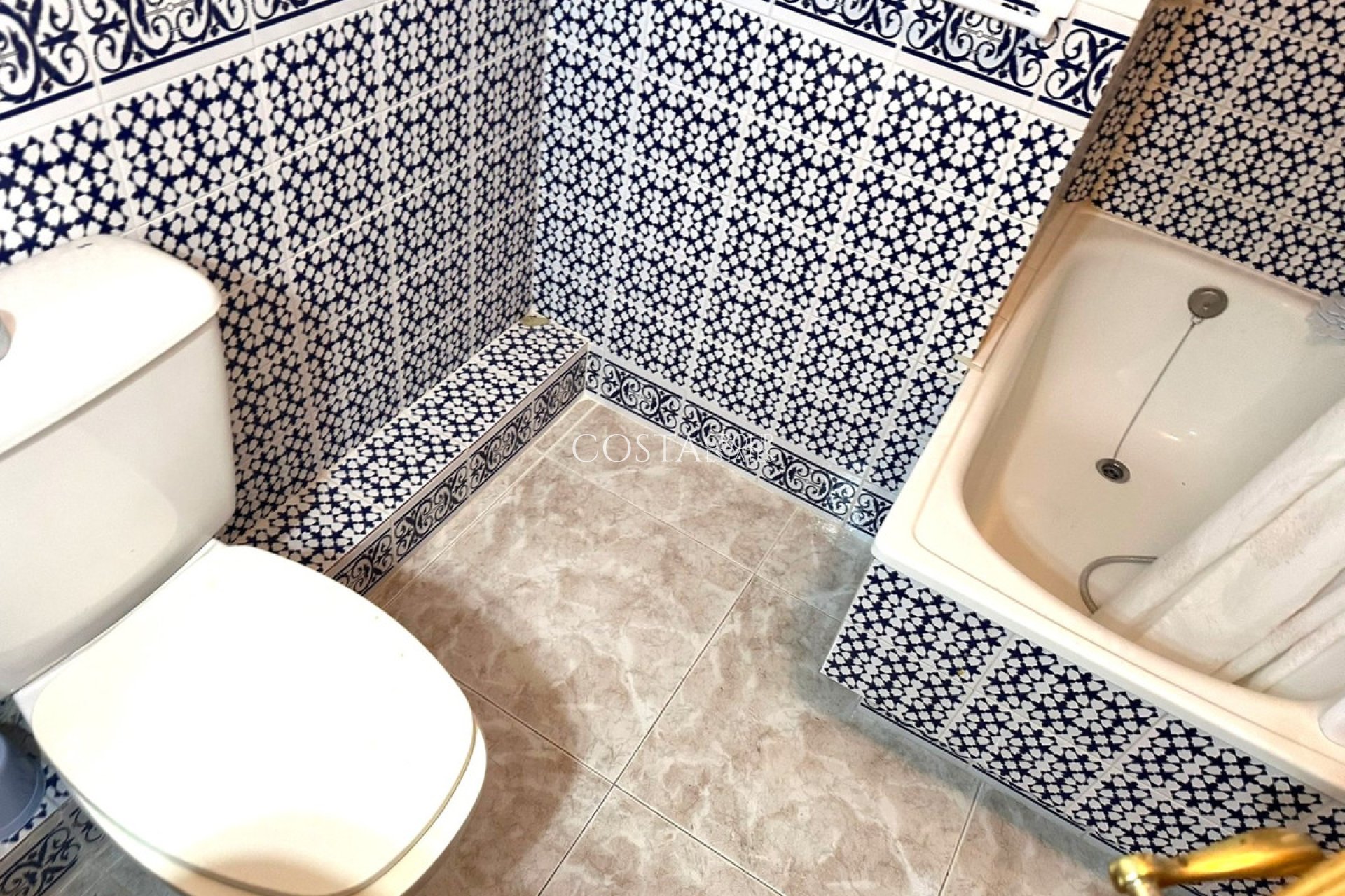 Resale - House -
Guardamar del Segura - Guardamar del Segura Centro