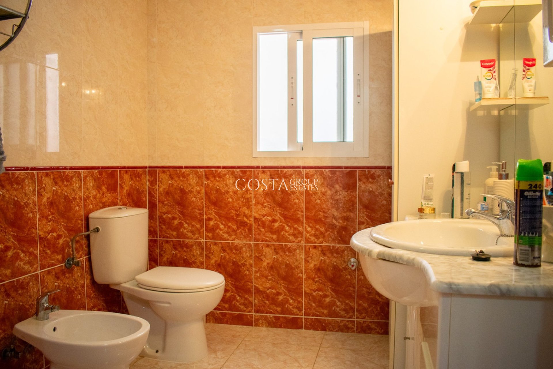 Resale - House -
Guardamar del Segura - Guardamar del Segura Centro