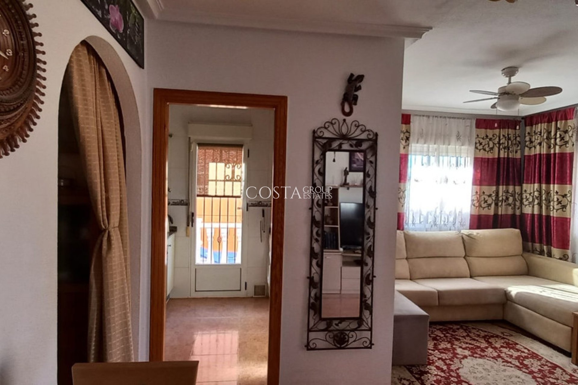 Resale - House -
Los Montesinos - Los Montesinos Centro