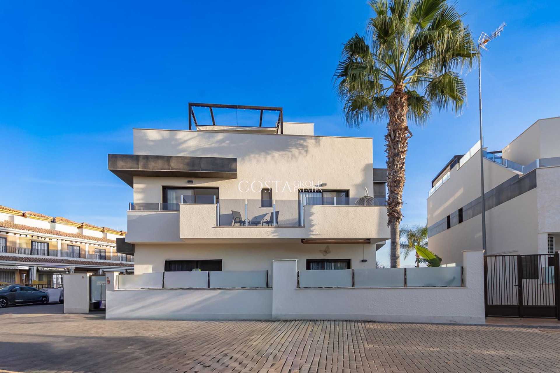 Resale - House -
Murcia - Dolores