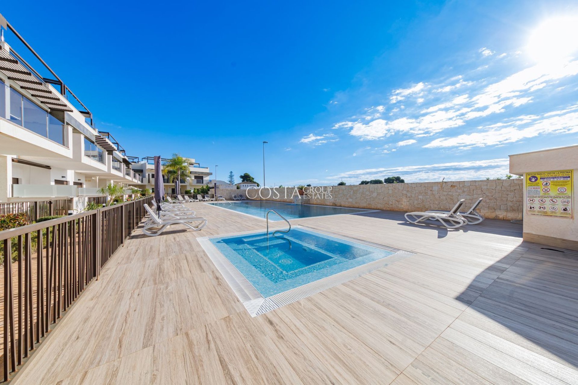 Resale - House -
Murcia - Dolores