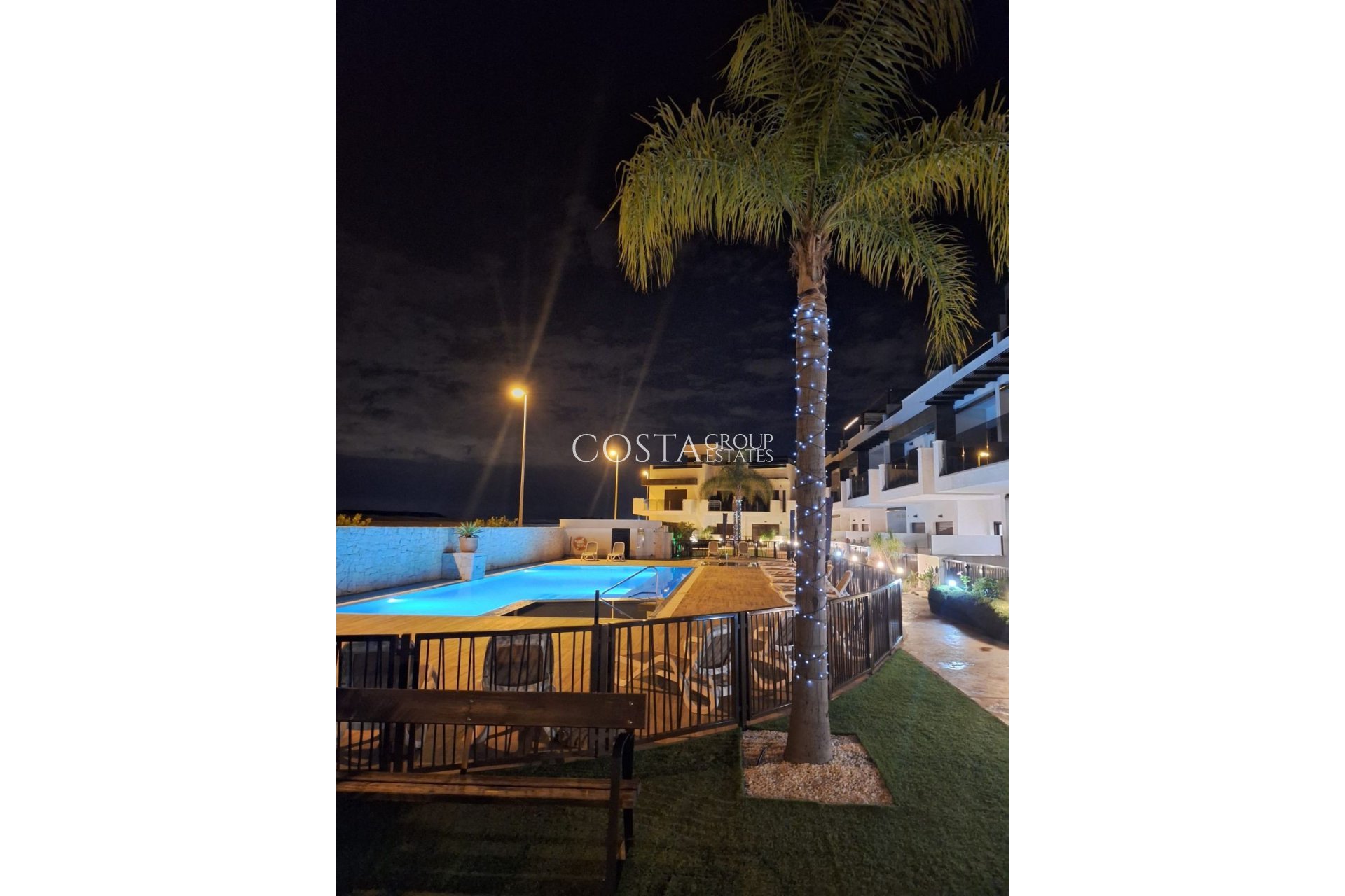 Resale - House -
Murcia - Dolores