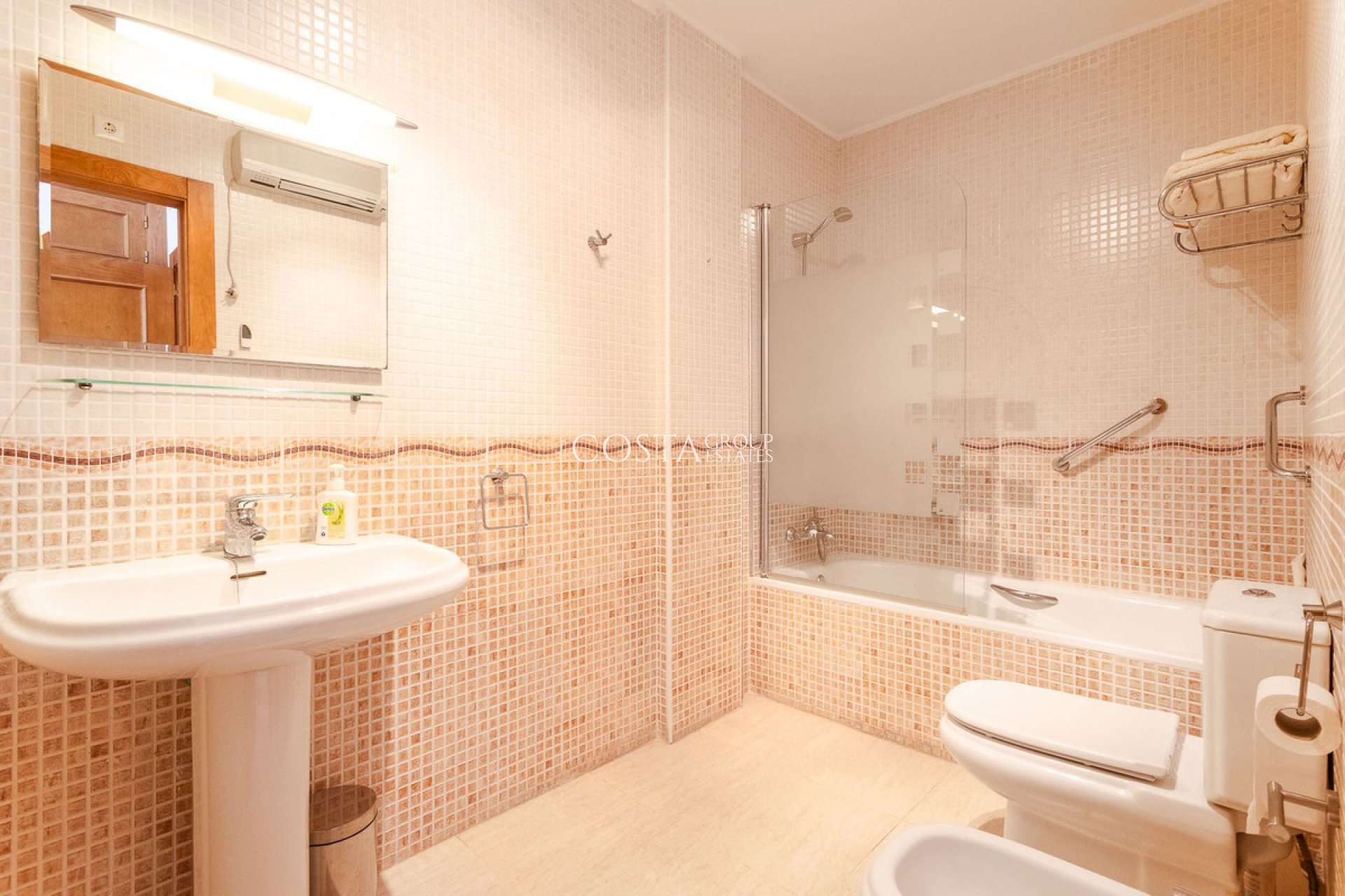 Resale - House -
Murcia - La Puebla