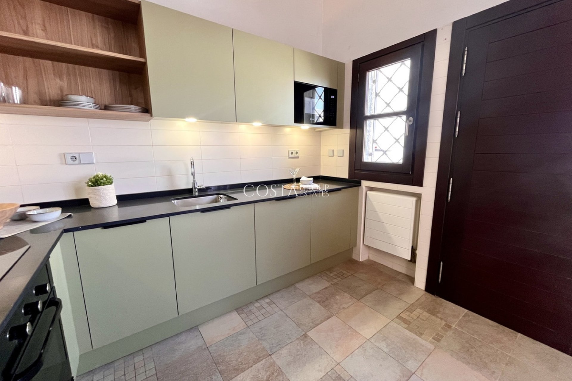 Resale - House -
Murcia - Sucina