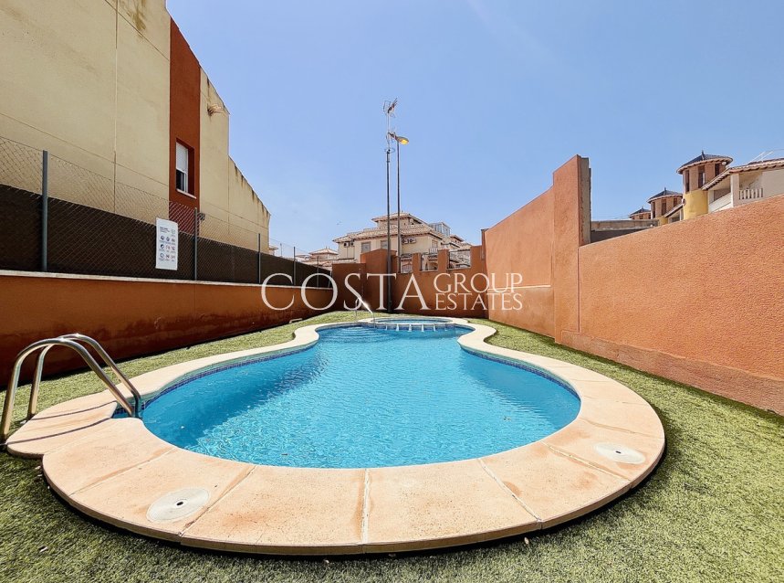 Resale - House -
Orihuela - Cabo Roig