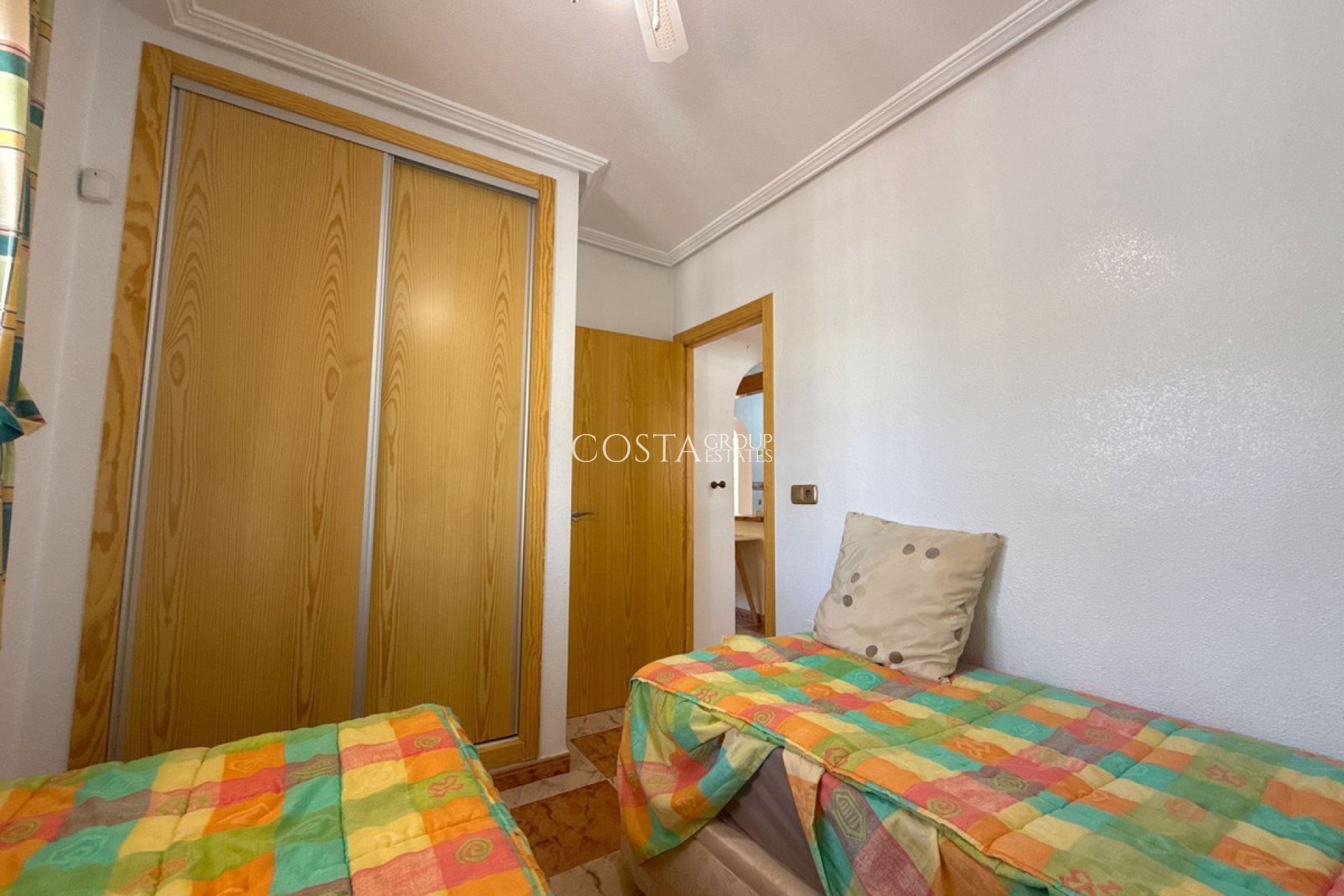 Resale - House -
Orihuela - Cabo Roig