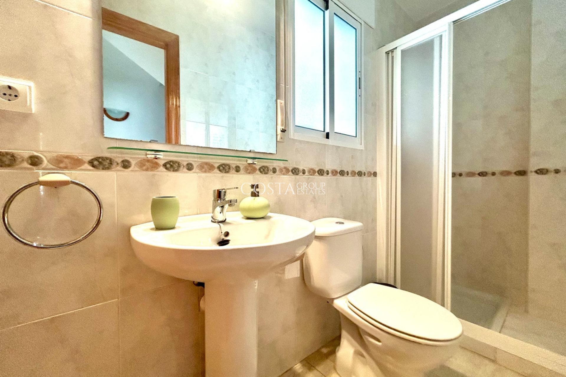 Resale - House -
Orihuela - Campoamor