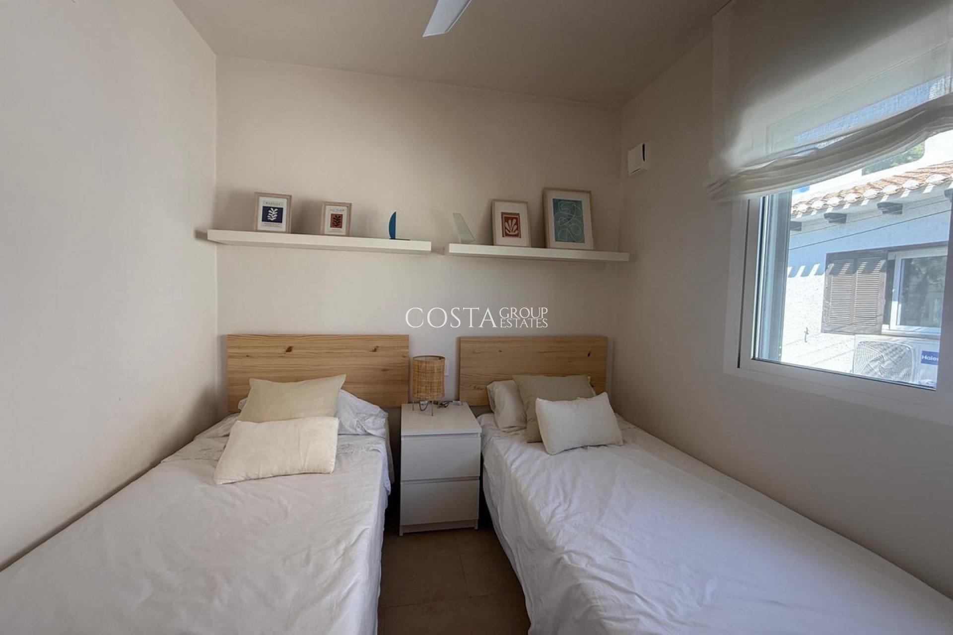 Resale - House -
Orihuela Costa - Cabo Roig