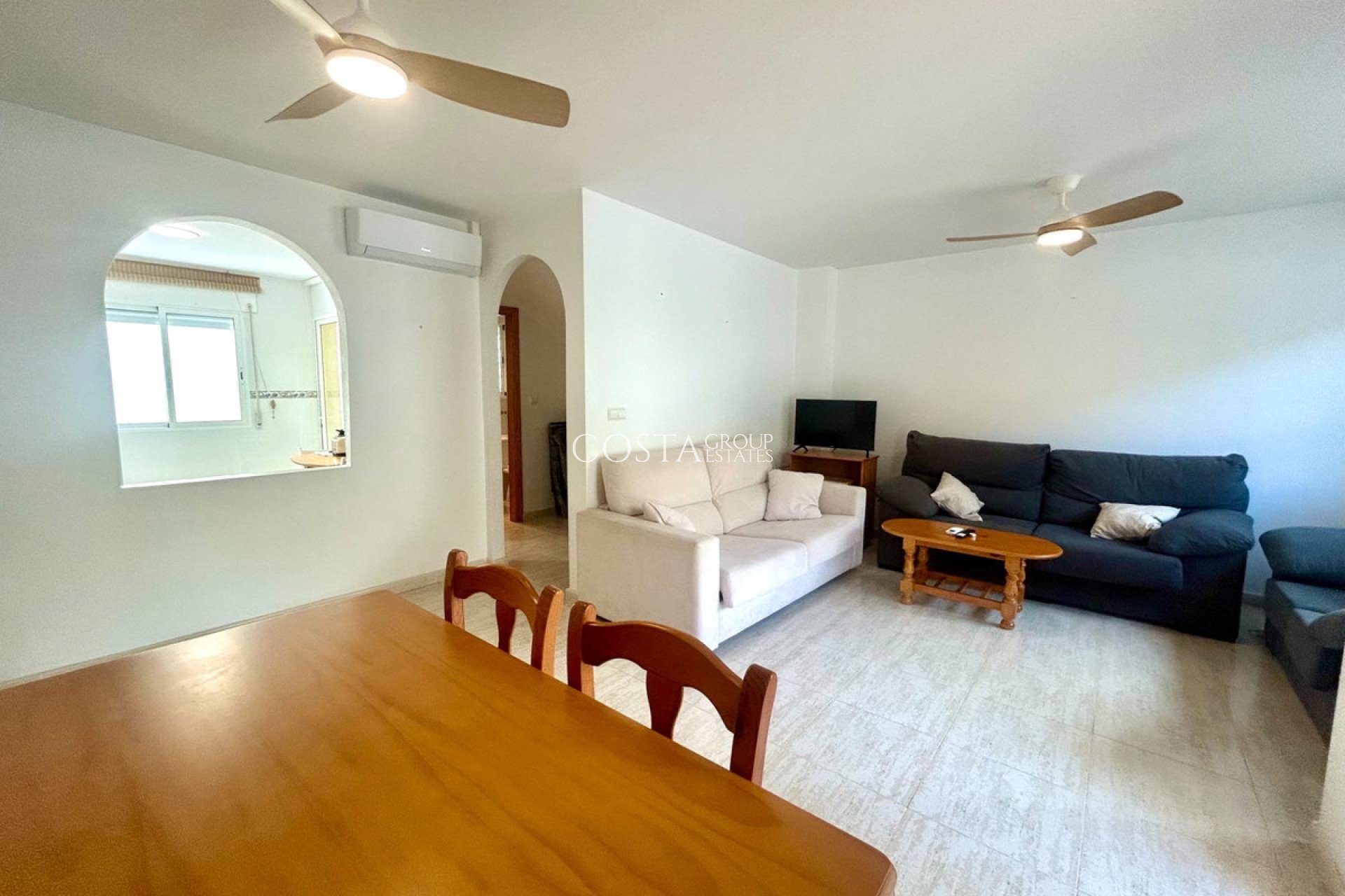 Resale - House -
Orihuela Costa - Campoamor