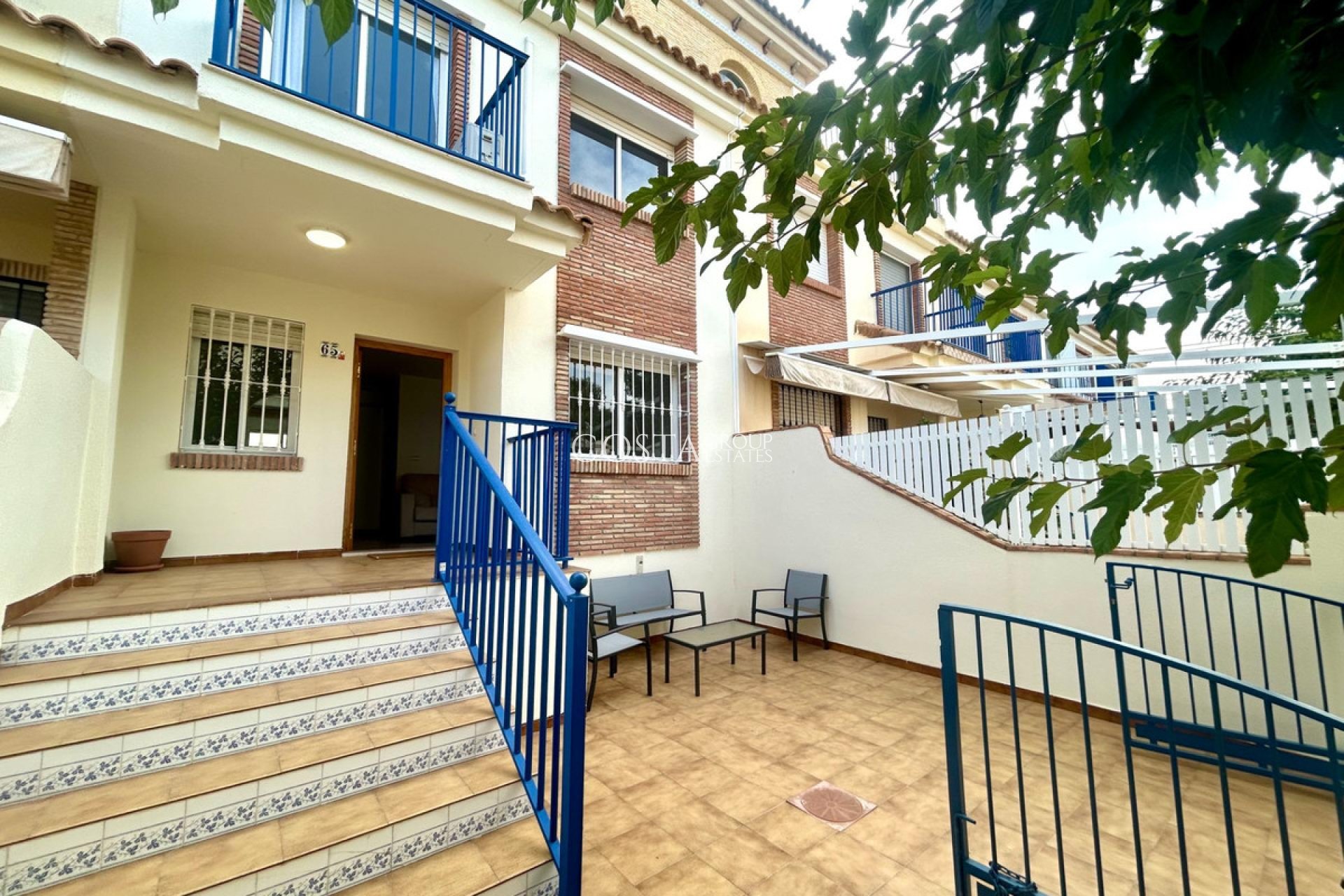 Resale - House -
Orihuela Costa - Campoamor