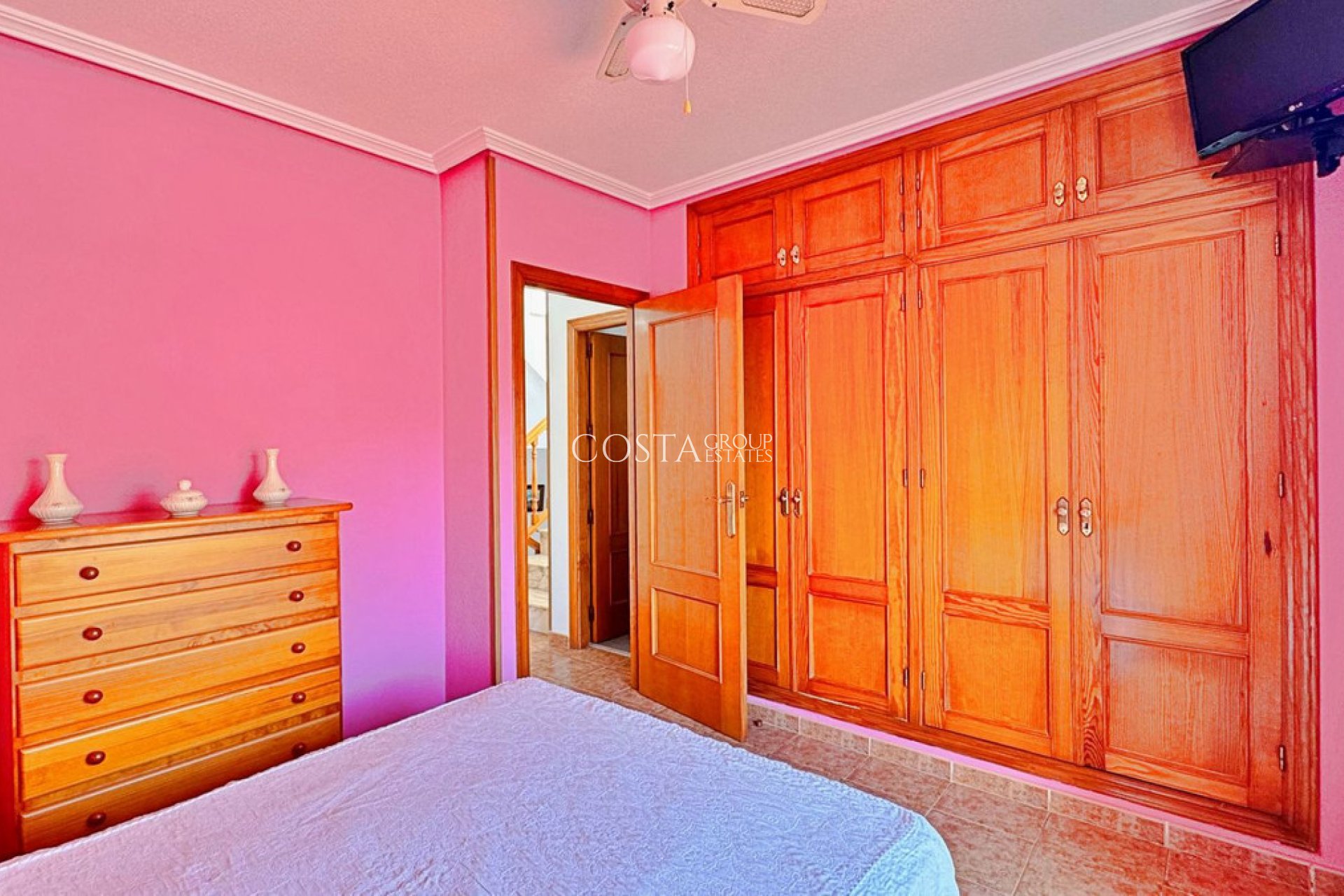 Resale - House -
Orihuela Costa - La Campana