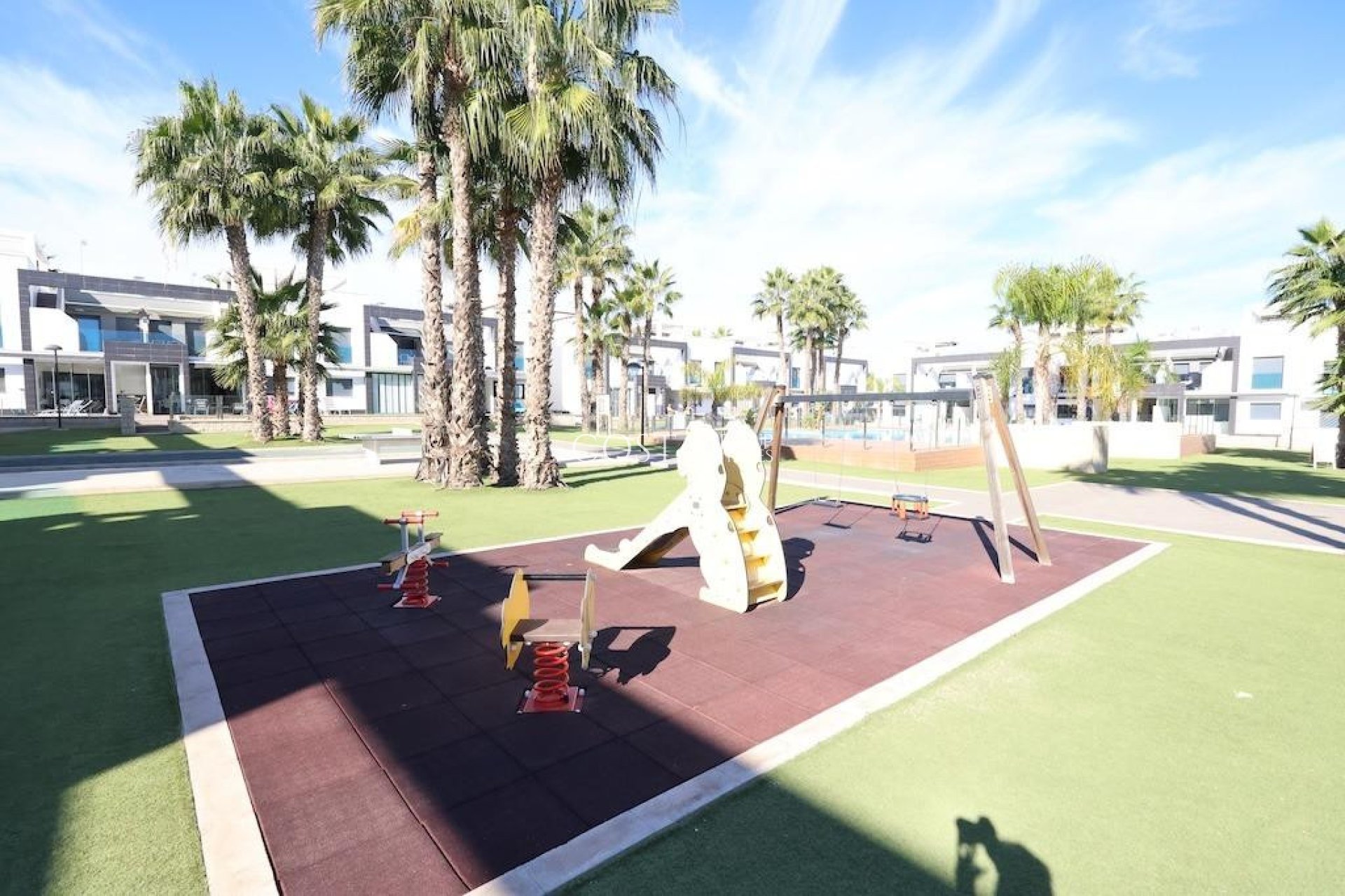 Resale - House -
Orihuela Costa - La Zenia