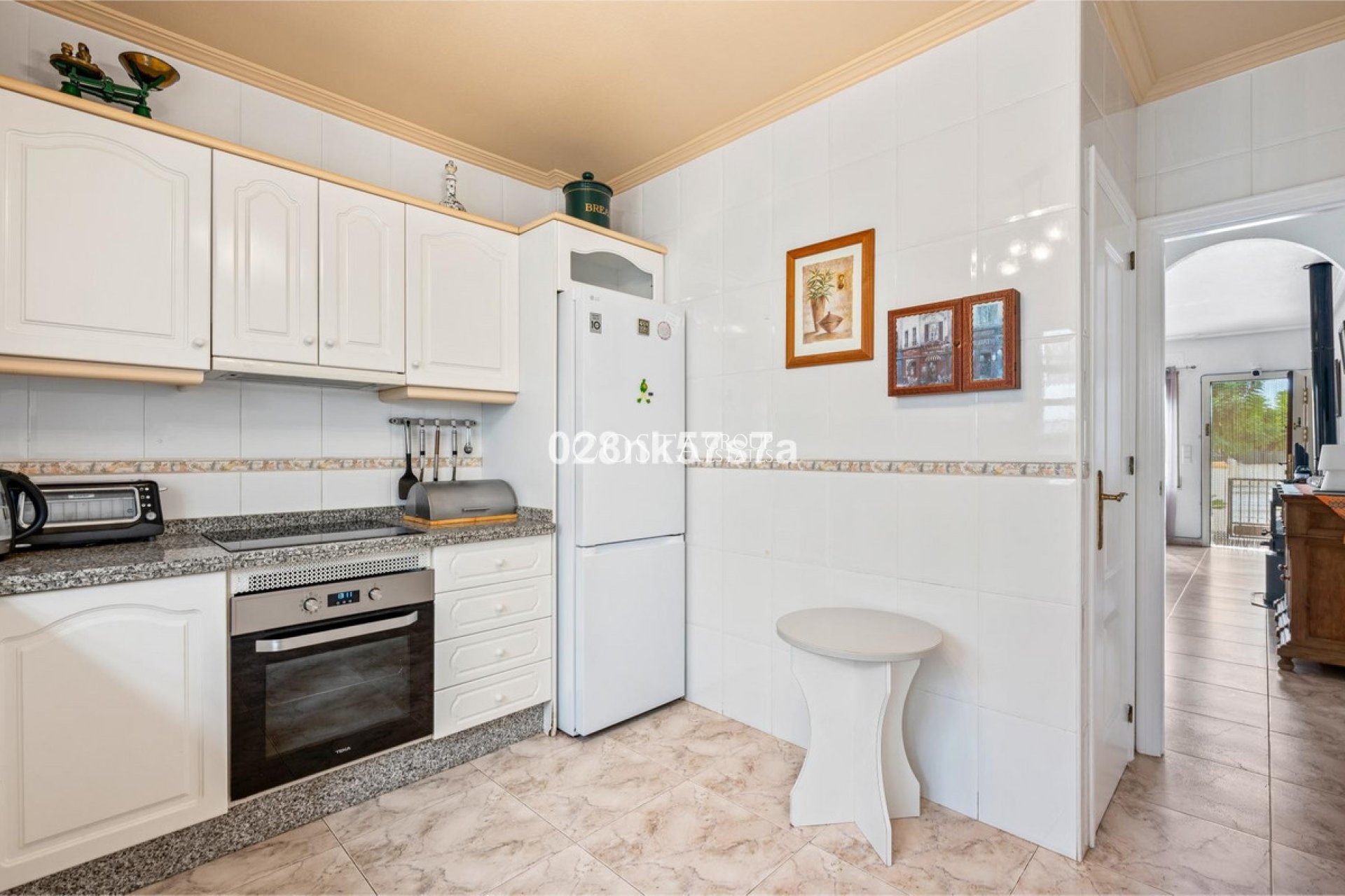 Resale - House -
Orihuela Costa - La Zenia