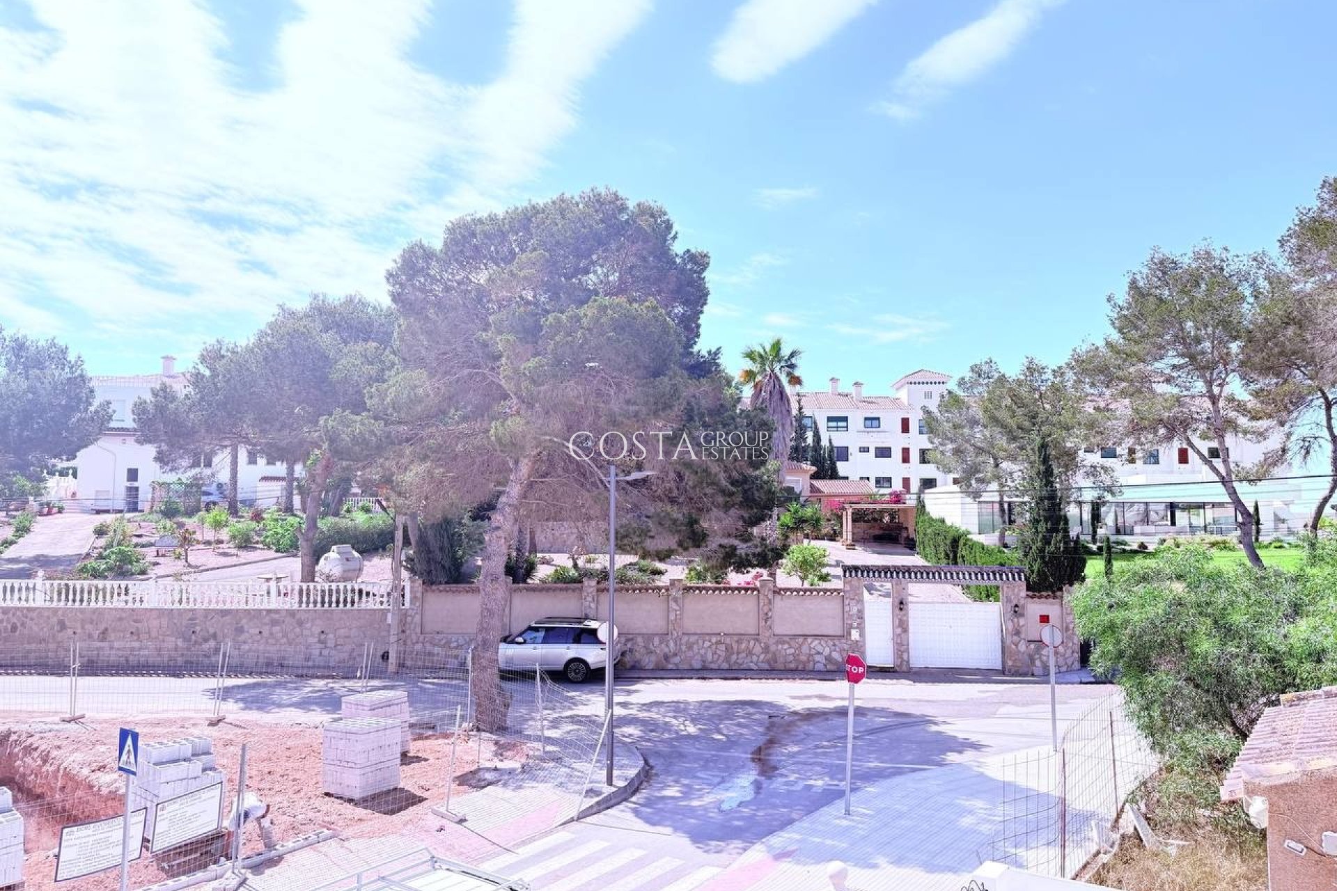 Resale - House -
Orihuela Costa - Las Filipinas