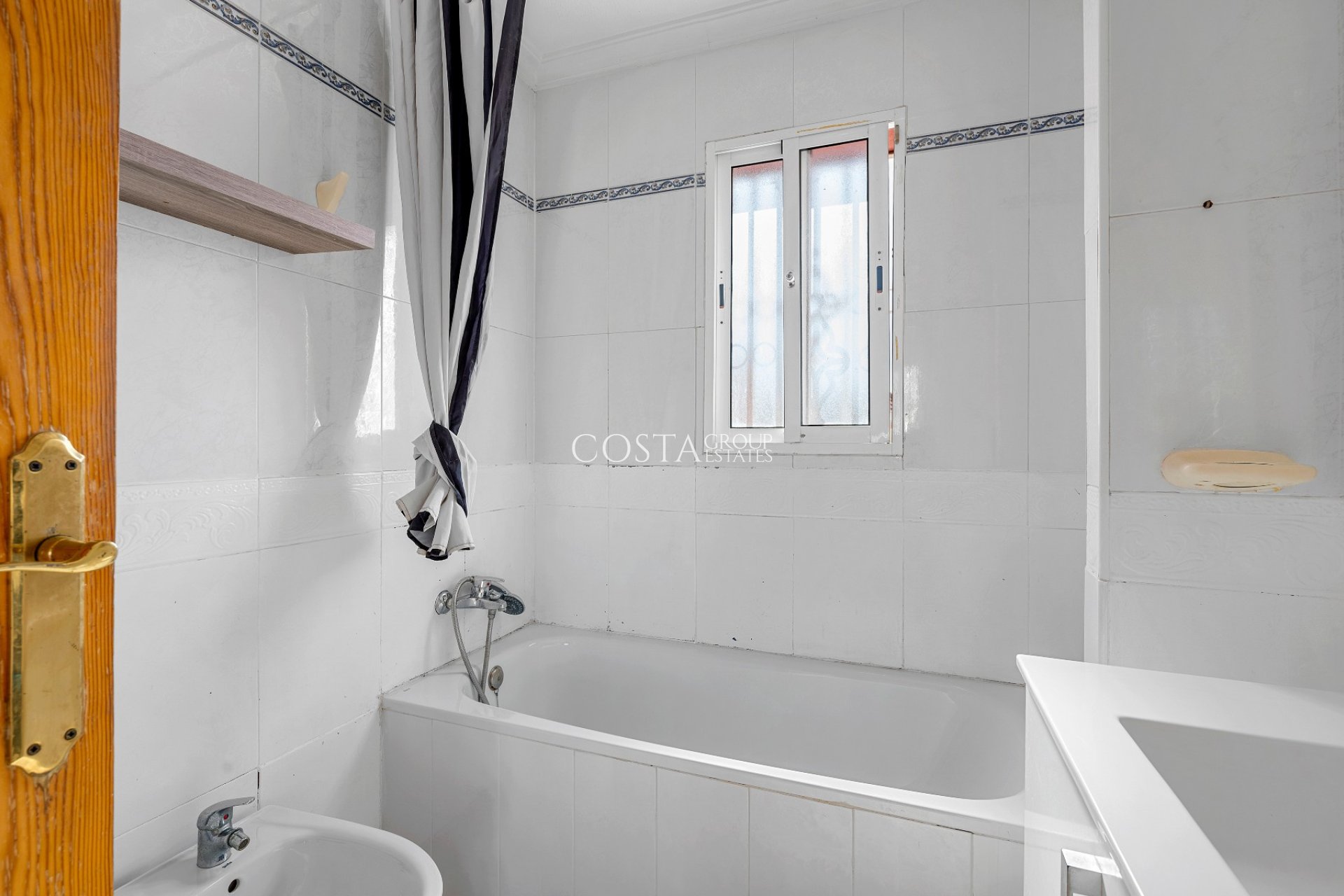 Resale - House -
Orihuela Costa - Las Filipinas