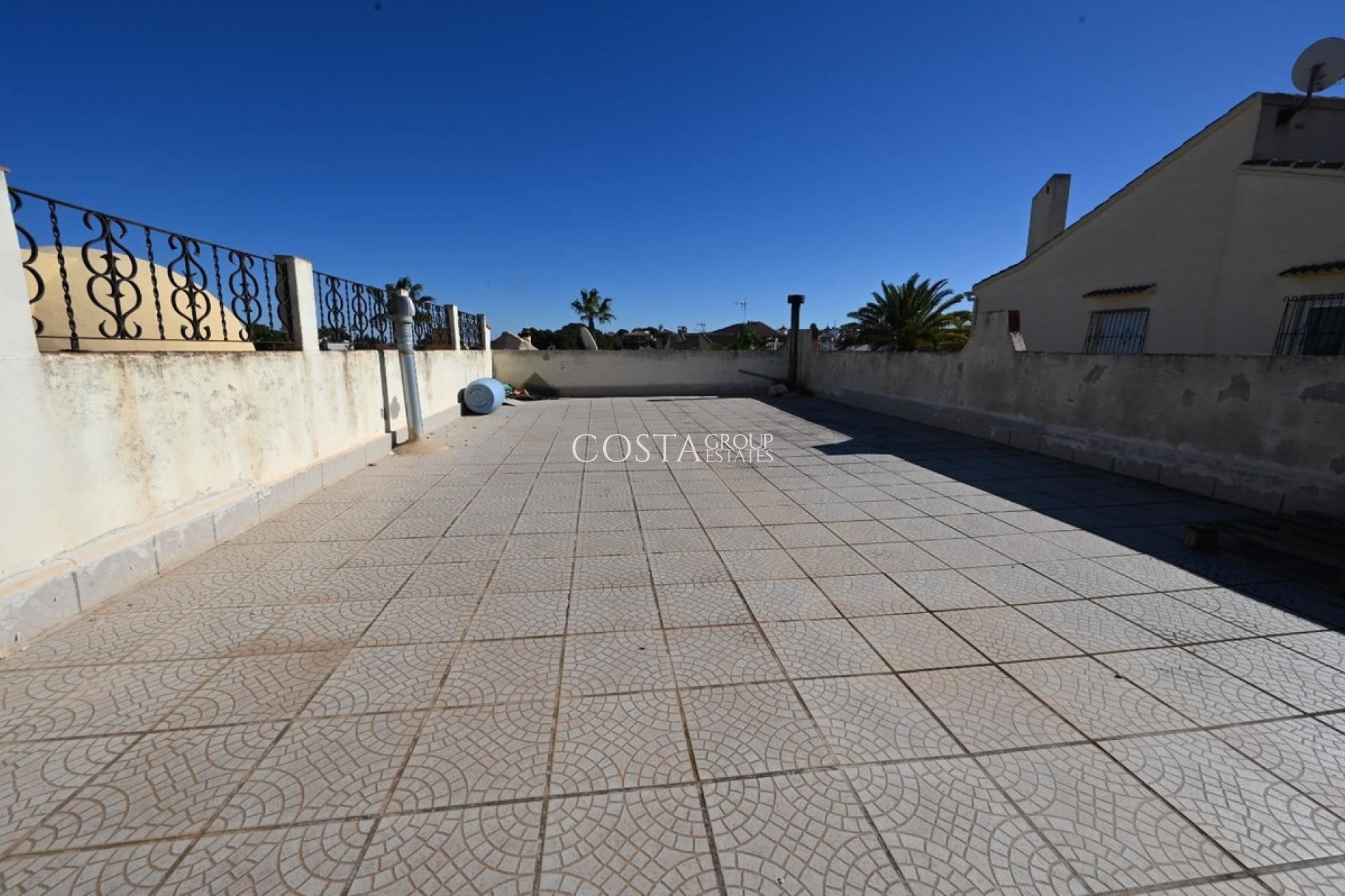 Resale - House -
Orihuela Costa - Los Altos