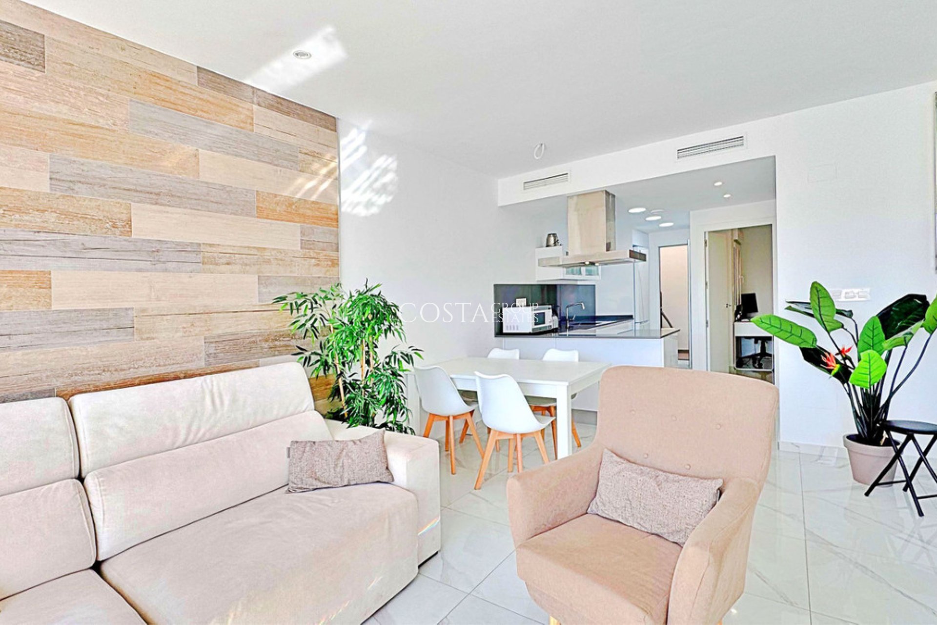 Resale - House -
Orihuela Costa - Los Balcones