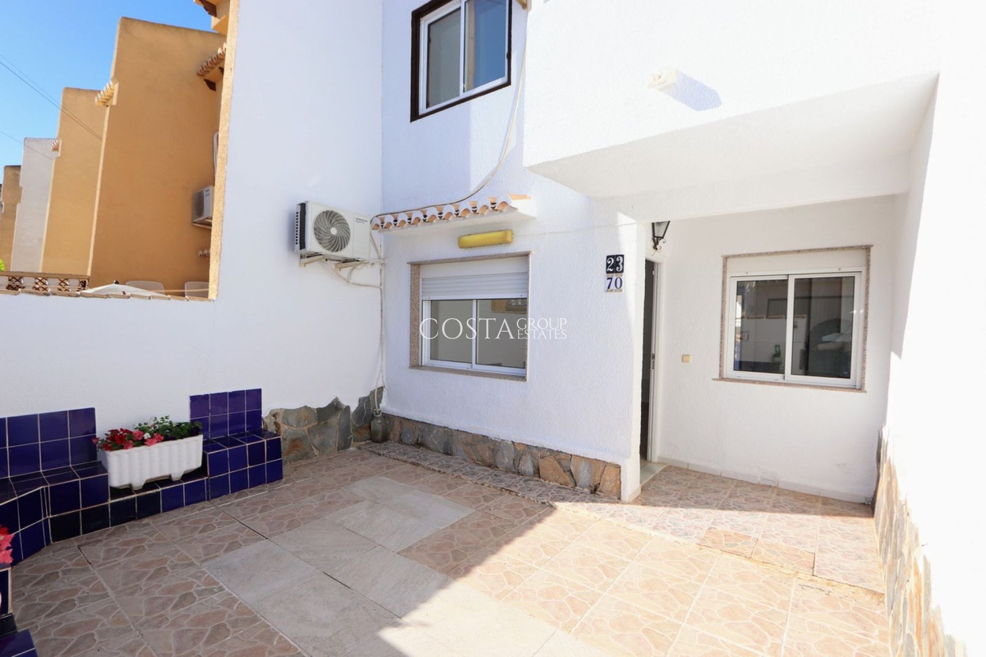 Resale - House -
Orihuela Costa - Los Balcones