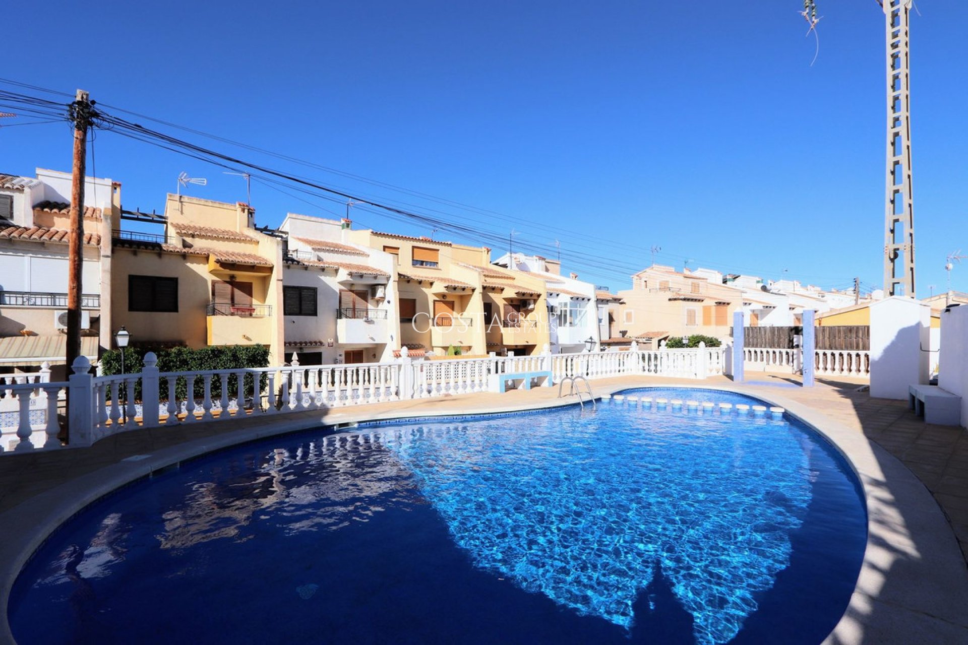 Resale - House -
Orihuela Costa - Los Balcones