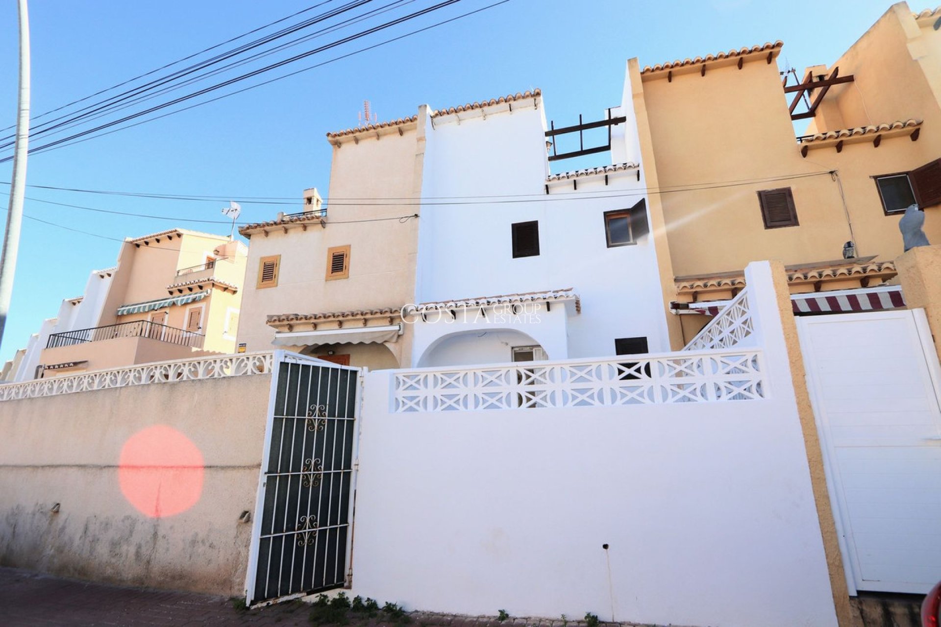 Resale - House -
Orihuela Costa - Los Balcones