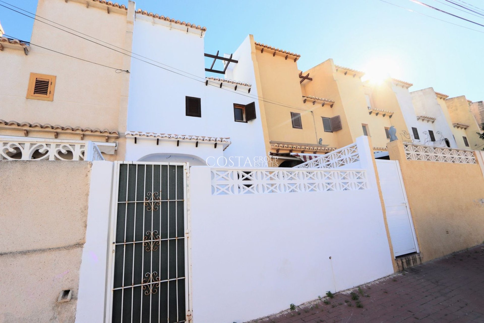 Resale - House -
Orihuela Costa - Los Balcones